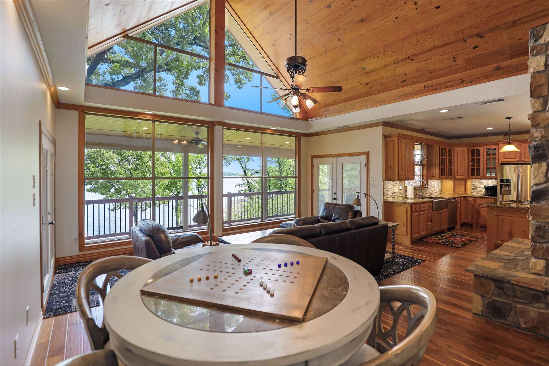 Scroggins, Texas, 75480, United States, 5 Bedrooms Bedrooms, ,5 BathroomsBathrooms,Residential,Active,1781819