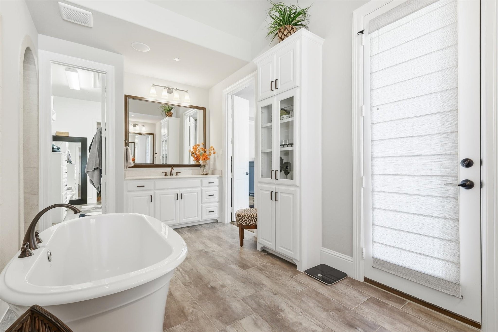 Frisco, Texas, 75033, United States, 5 Bedrooms Bedrooms, ,6 BathroomsBathrooms,Residential,Active,2010142