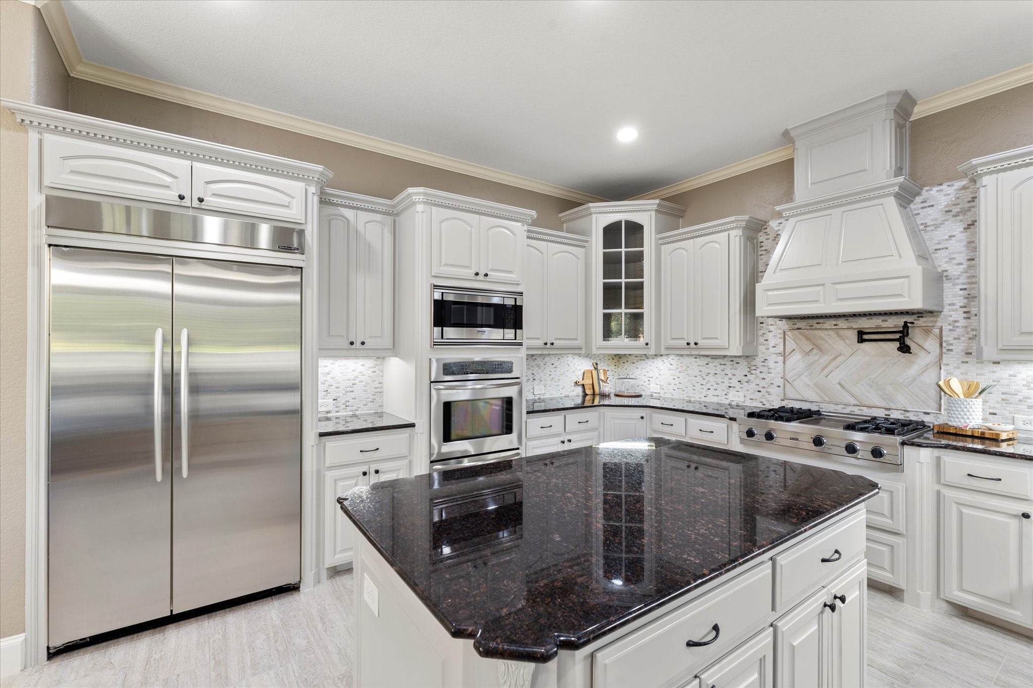 Prosper, Texas, 75078, United States, 4 Bedrooms Bedrooms, ,5 BathroomsBathrooms,Residential,Active,1936432