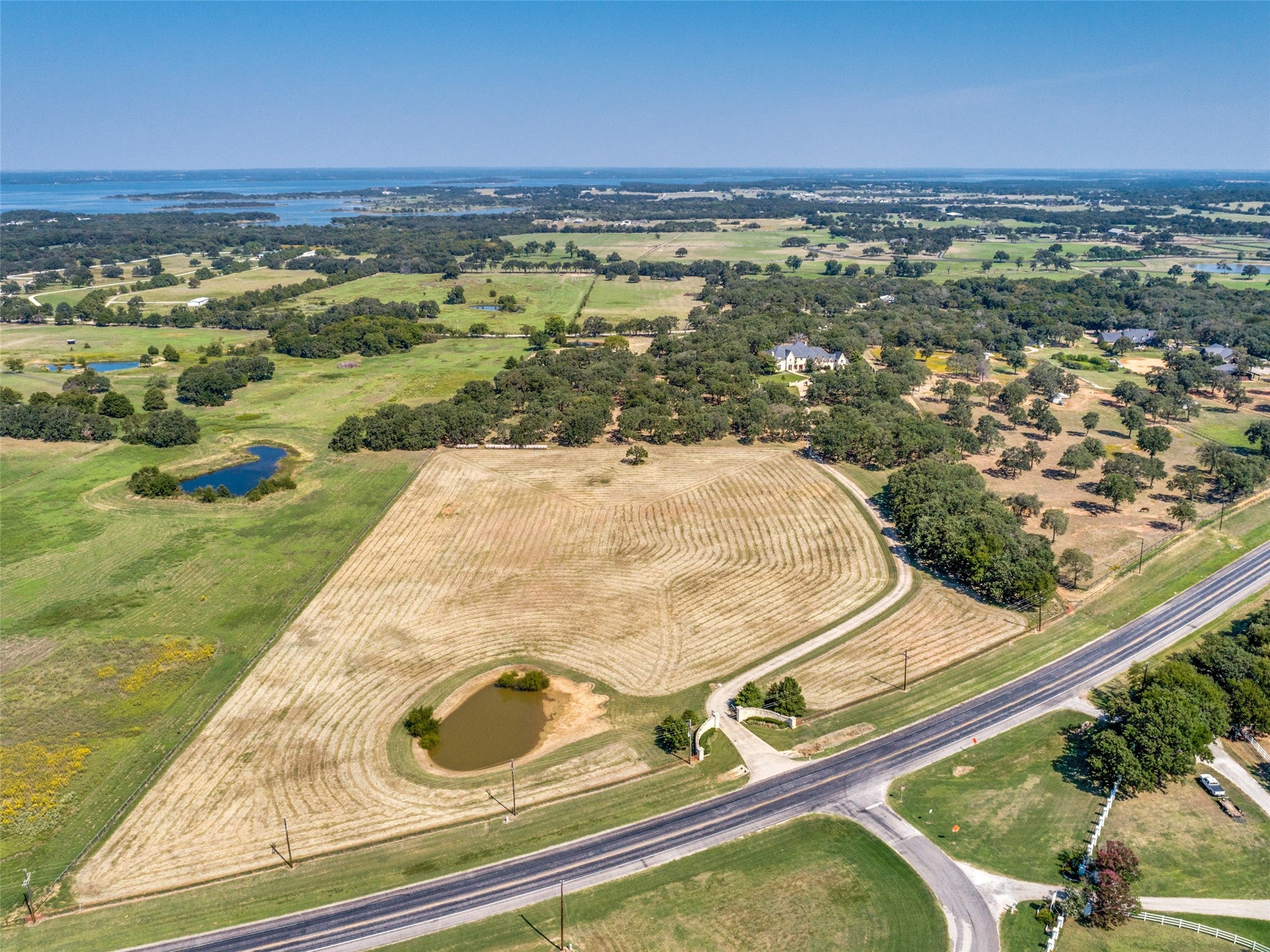 Pilot Point, Texas, 76258, United States, 6 Bedrooms Bedrooms, ,8 BathroomsBathrooms,Residential,Active,1953394