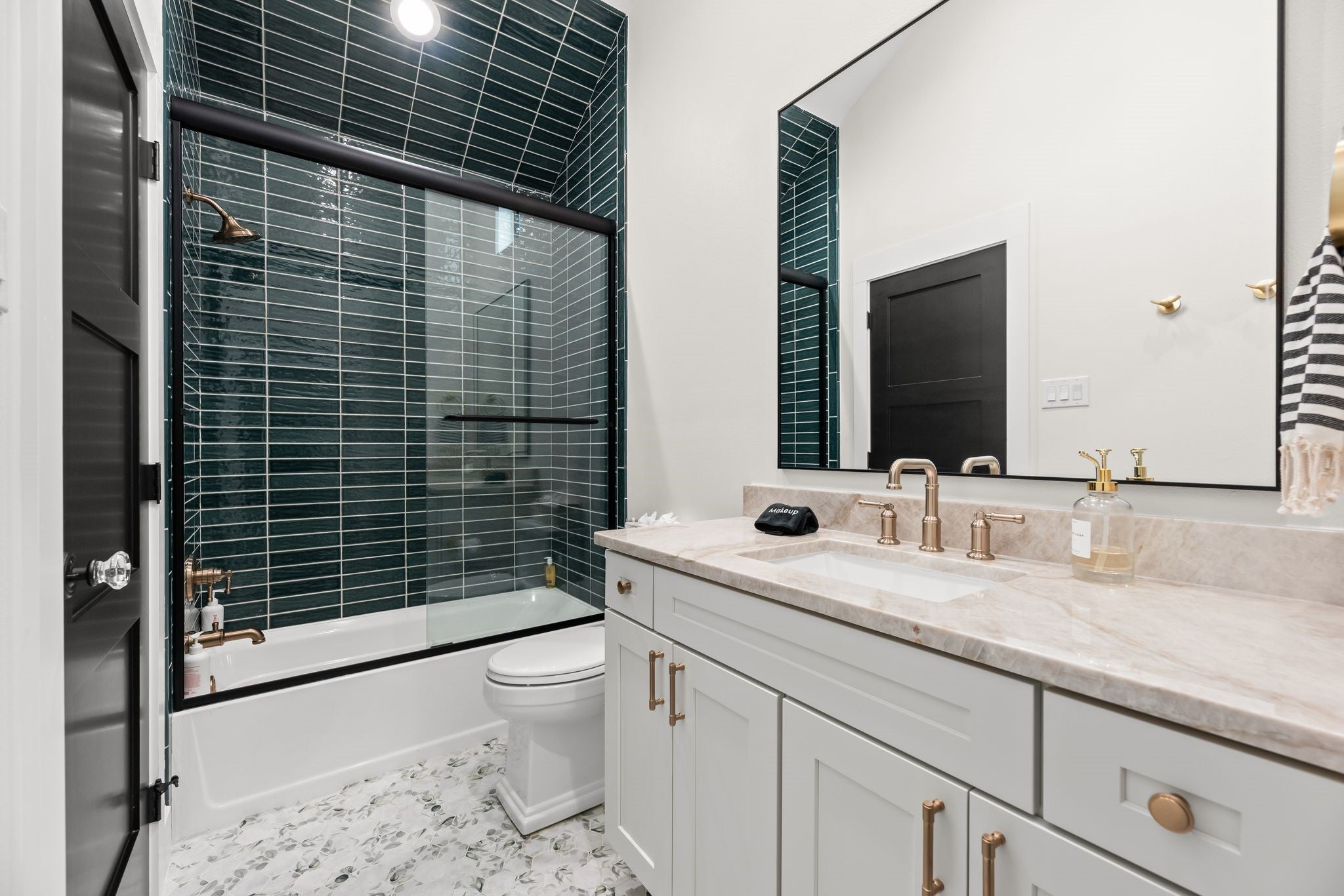 Corsicana, Texas, 75109, United States, 4 Bedrooms Bedrooms, ,5 BathroomsBathrooms,Residential,Active,2009808