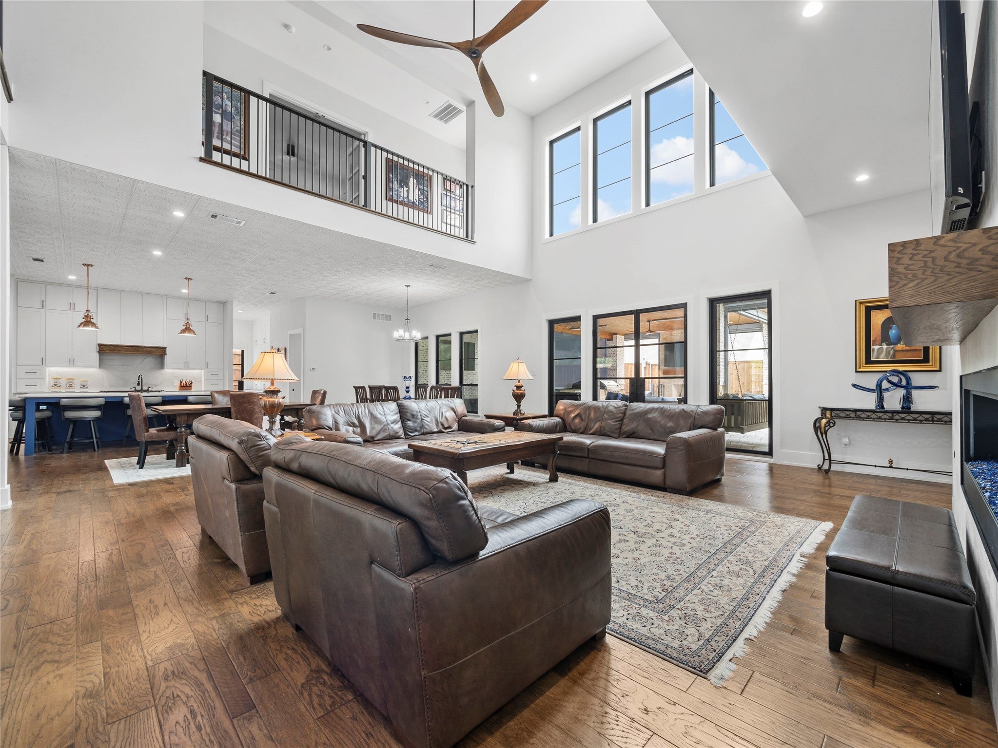 Dallas, Texas, 75244, United States, 5 Bedrooms Bedrooms, ,7 BathroomsBathrooms,Residential,Active,1905372
