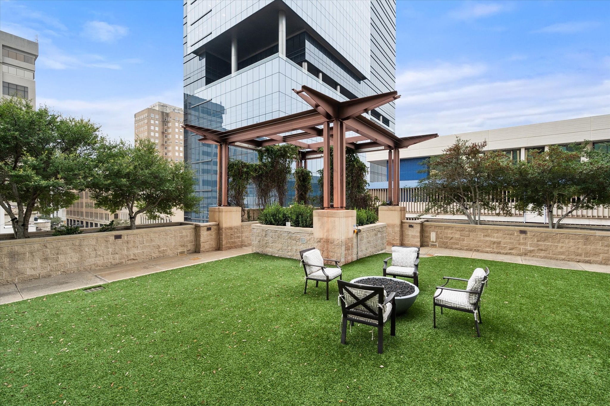 Fort Worth, Texas, 76102, United States, ,3 BathroomsBathrooms,Residential,Active,1808184