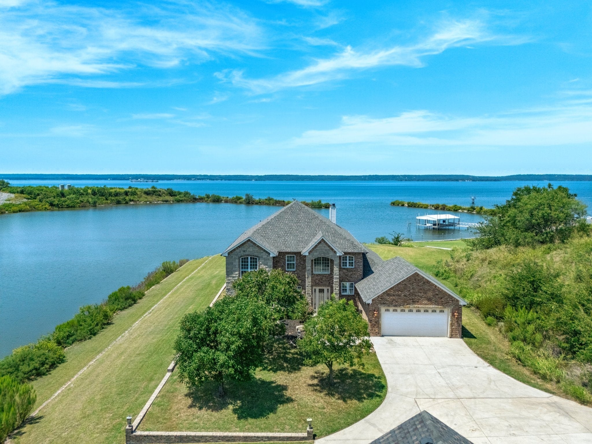 Runaway Bay, Texas, 76426, United States, 4 Bedrooms Bedrooms, ,4 BathroomsBathrooms,Residential,Active,1909882