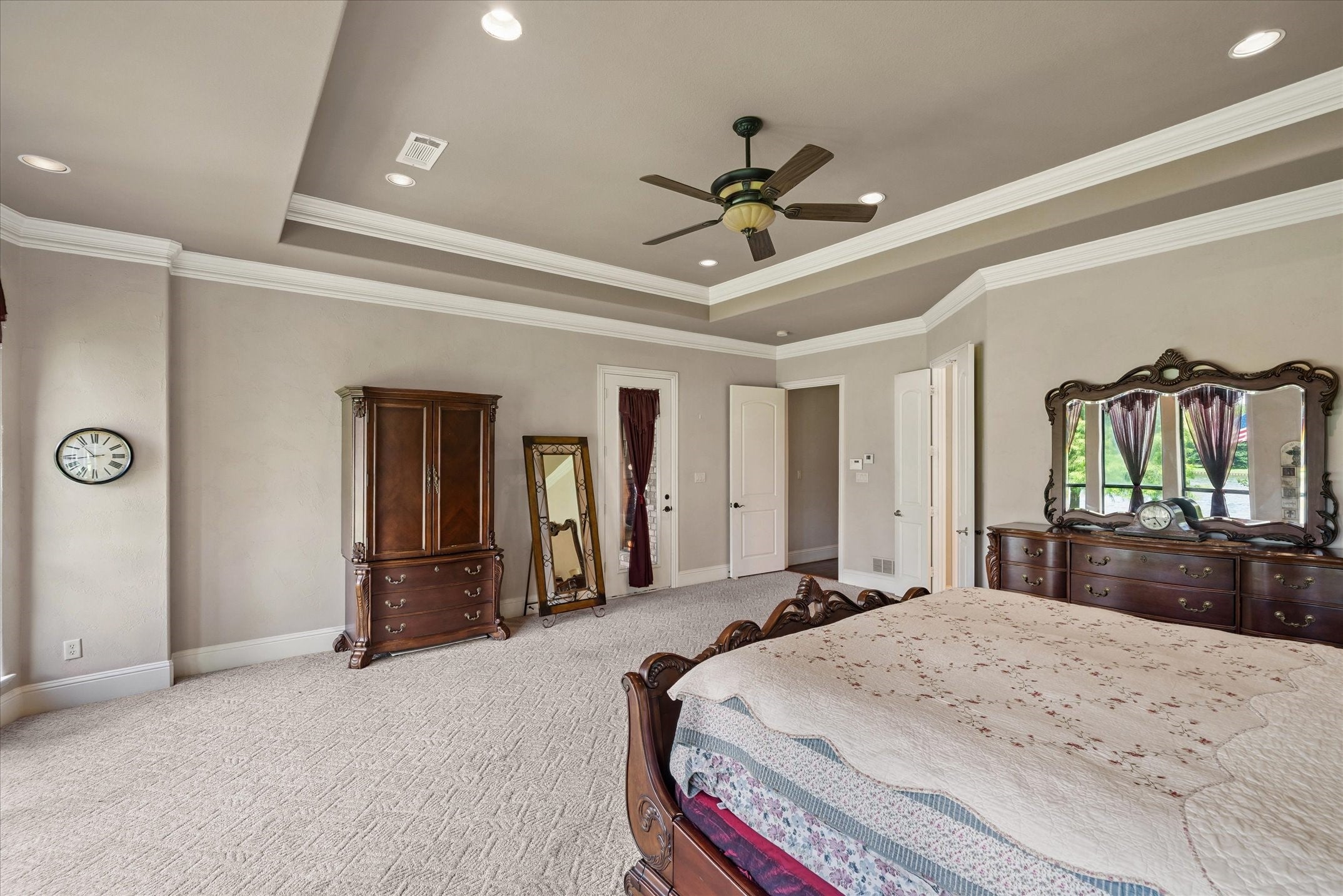 Mabank, Texas, 75156, United States, 5 Bedrooms Bedrooms, ,6 BathroomsBathrooms,Residential,Active,1894194