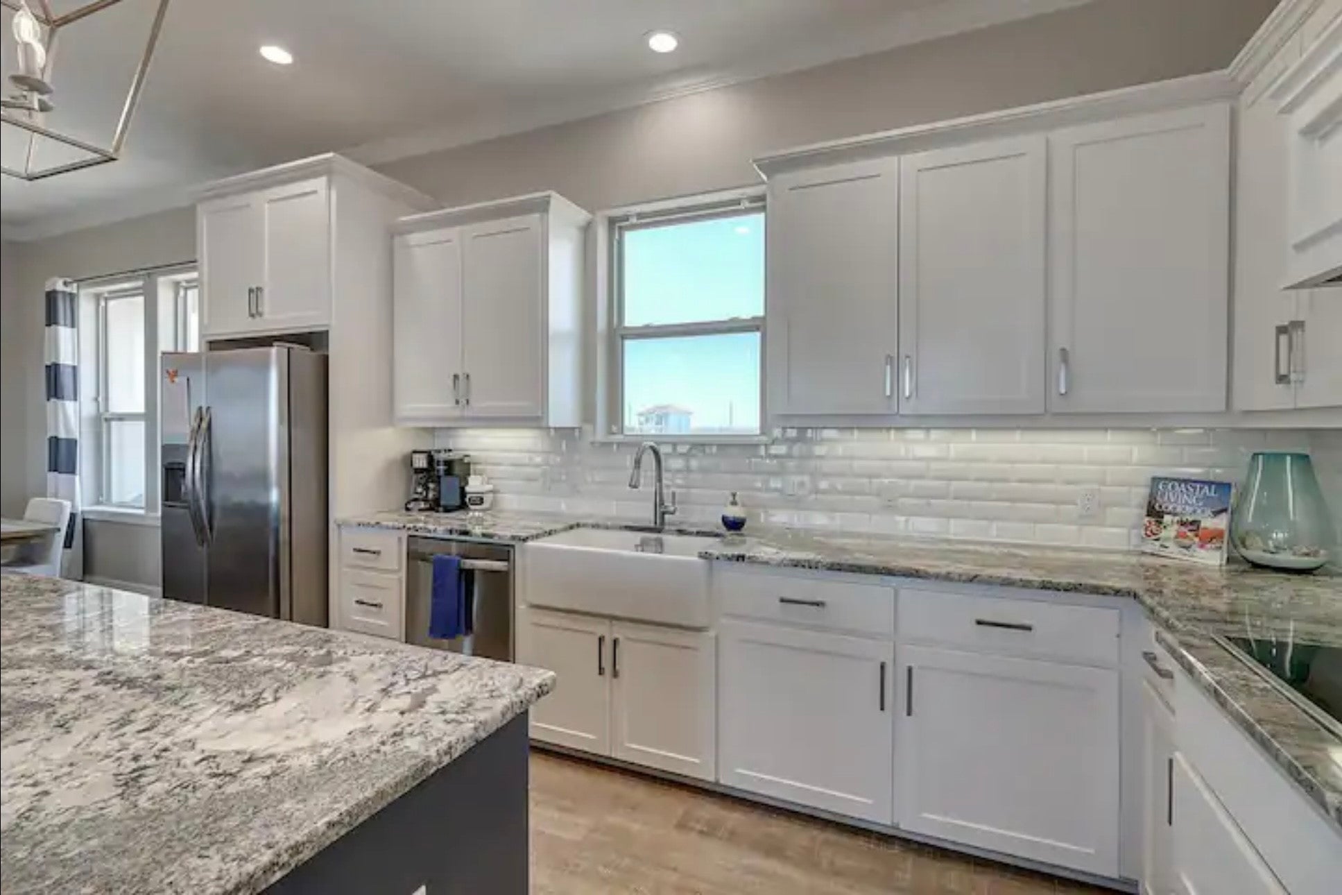 Port Aransas, Texas, 78373, United States, 4 Bedrooms Bedrooms, ,4 BathroomsBathrooms,Residential,Active,1910137