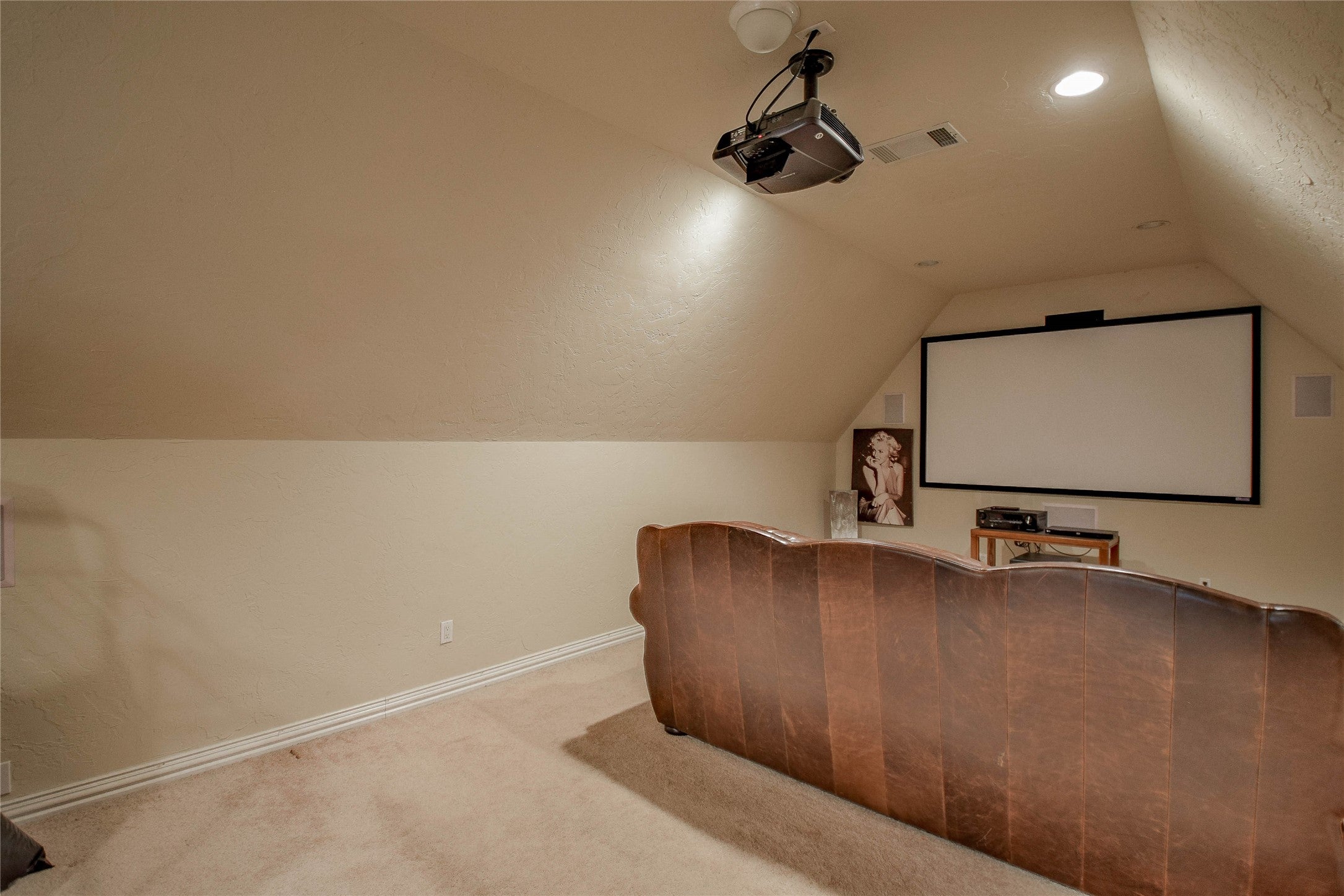 Granbury, Texas, 76048, United States, 4 Bedrooms Bedrooms, ,4 BathroomsBathrooms,Residential,Active,1967289