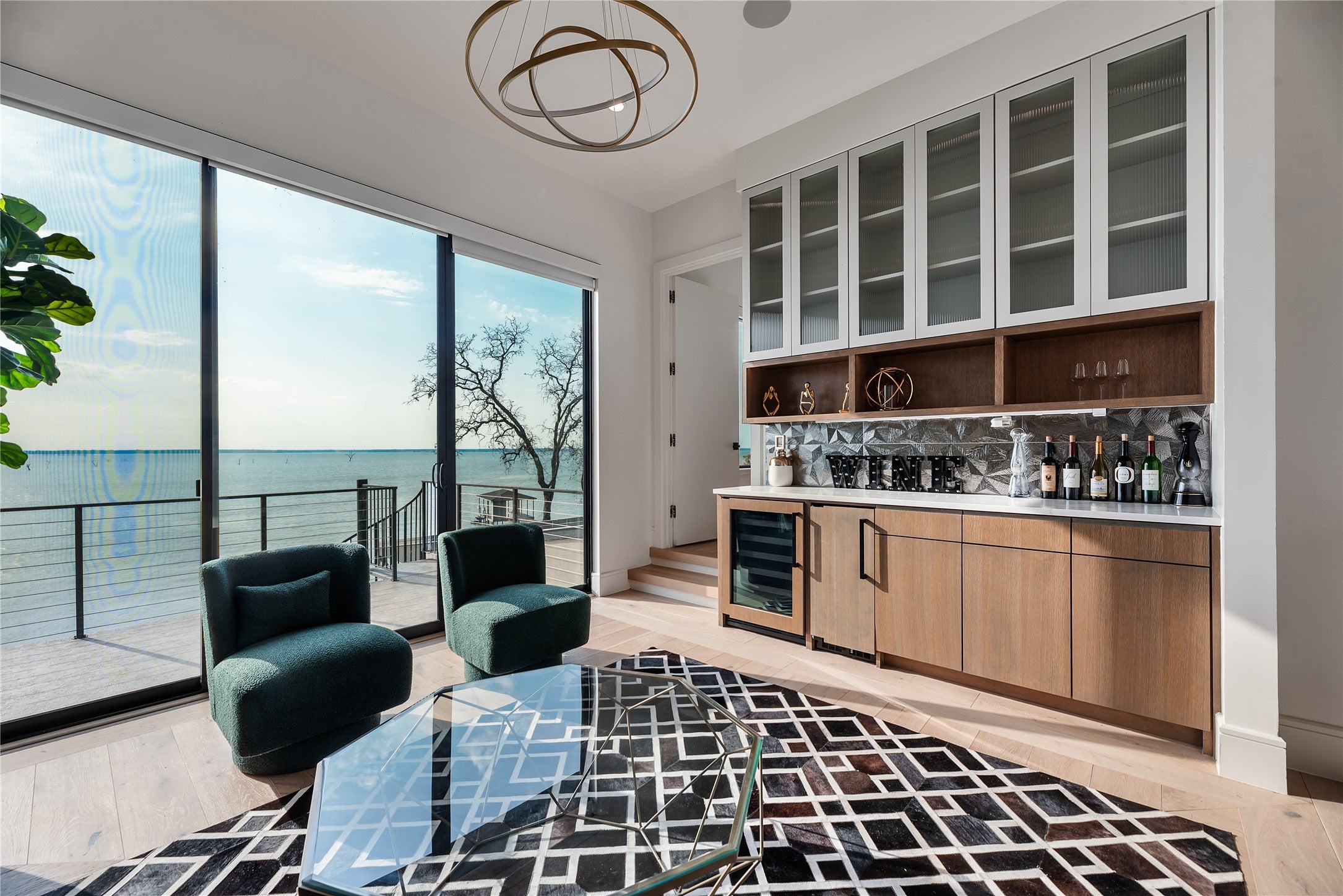 Streetman, Texas, 75859, United States, 5 Bedrooms Bedrooms, ,7 BathroomsBathrooms,Residential,Active,1988712