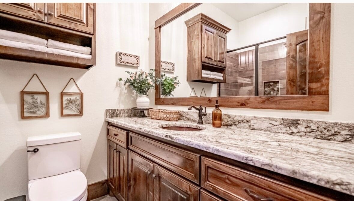 Tolar, Texas, 76476, United States, 5 Bedrooms Bedrooms, ,7 BathroomsBathrooms,Residential,Active,1993962