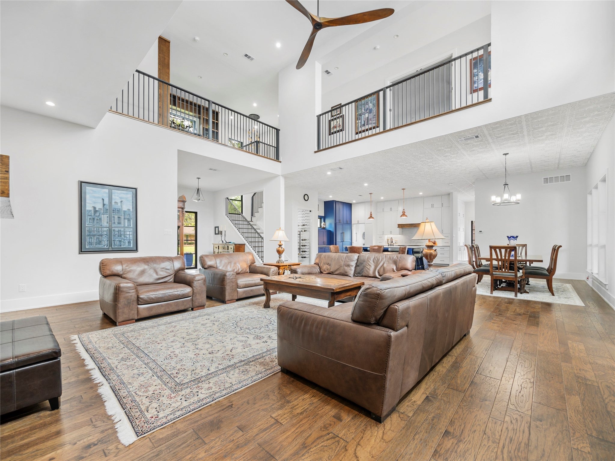 Dallas, Texas, 75244, United States, 5 Bedrooms Bedrooms, ,7 BathroomsBathrooms,Residential,Active,1905372