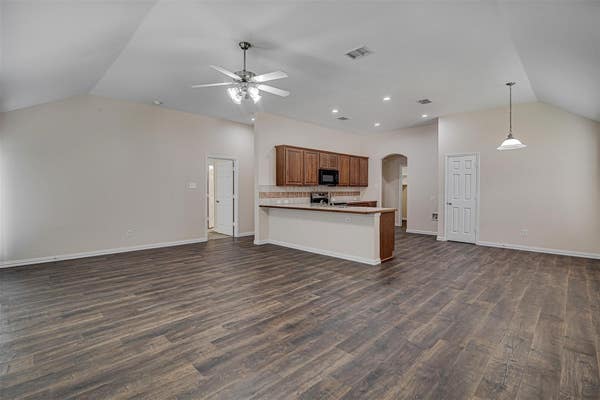 1112 EMERSON DR, BURLESON, TX 76028, photo 4 of 26