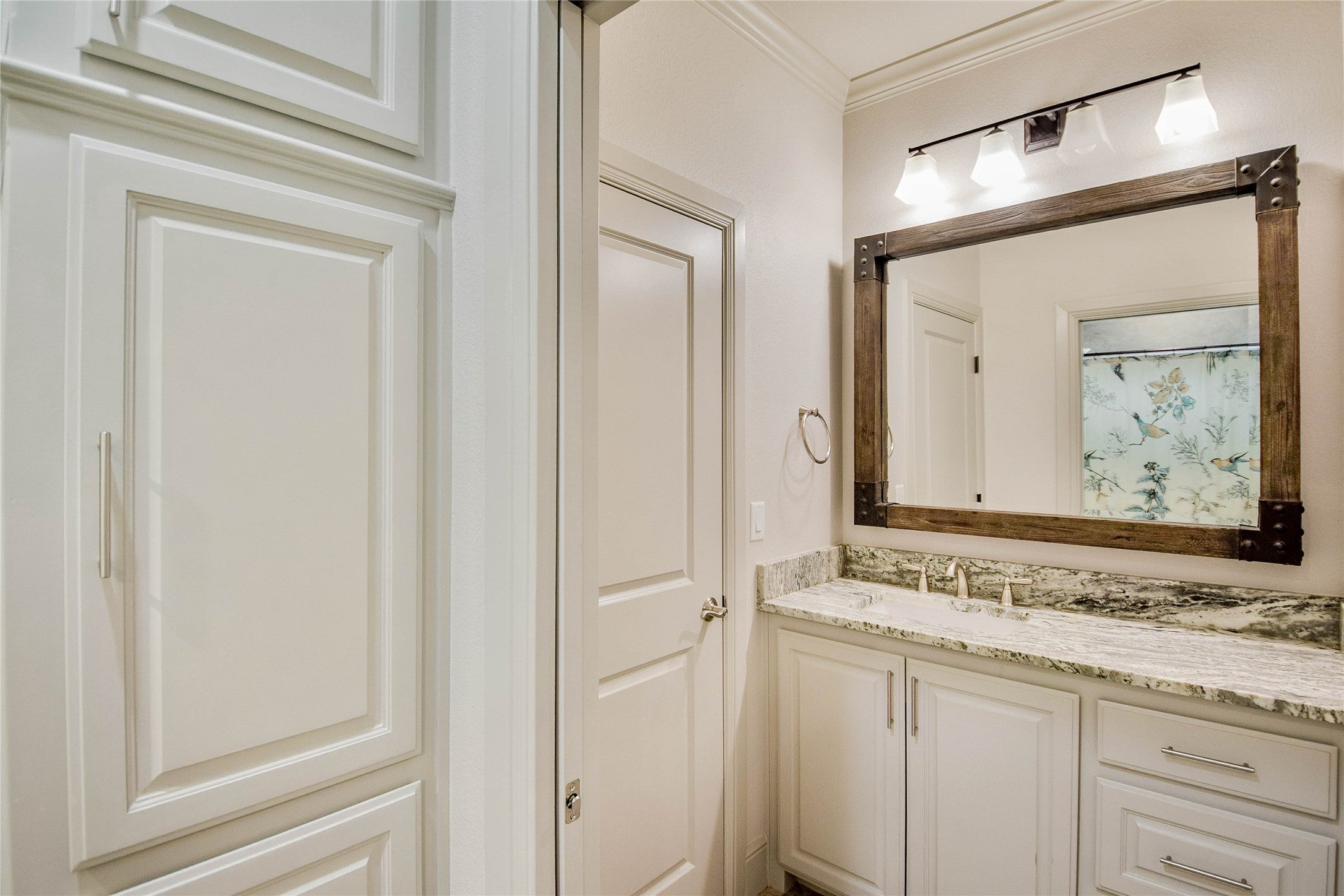 Granbury, Texas, 76048, United States, 3 Bedrooms Bedrooms, ,3 BathroomsBathrooms,Residential,Active,1828685