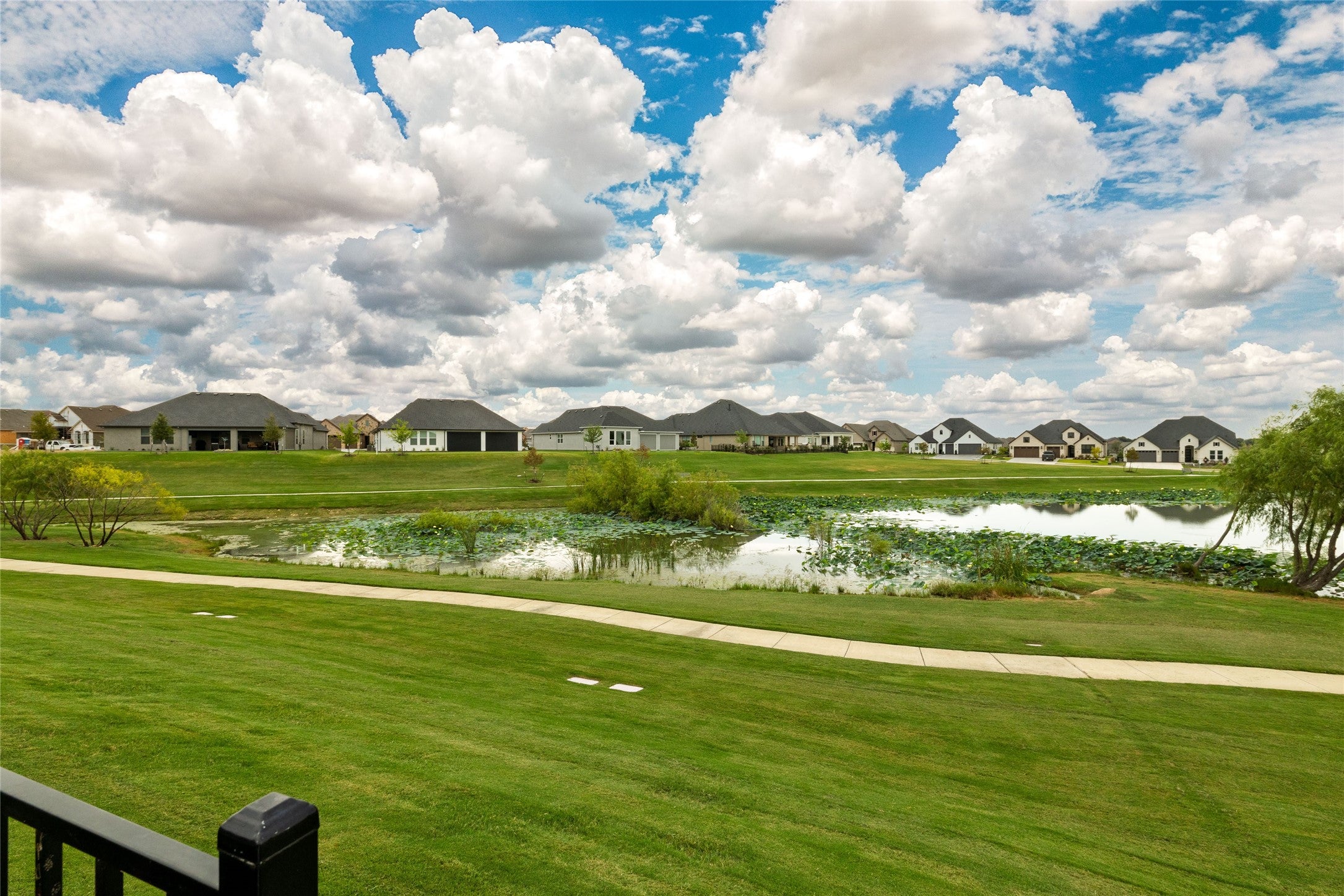 Denton, Texas, 76207, United States, 3 Bedrooms Bedrooms, ,3 BathroomsBathrooms,Residential,Active,1704396