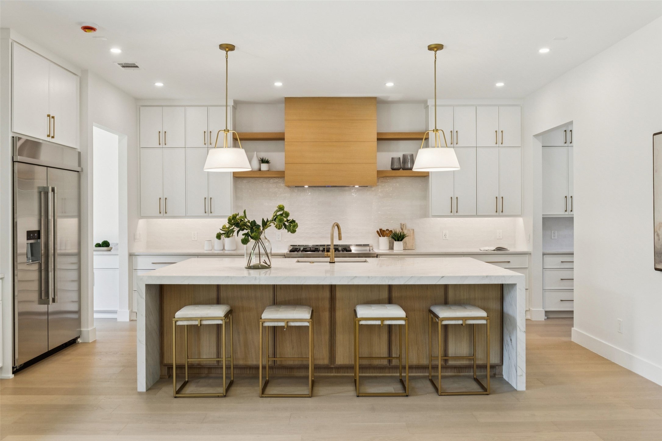 Dallas, Texas, 75229, United States, 5 Bedrooms Bedrooms, ,5 BathroomsBathrooms,Residential,Active,1944089