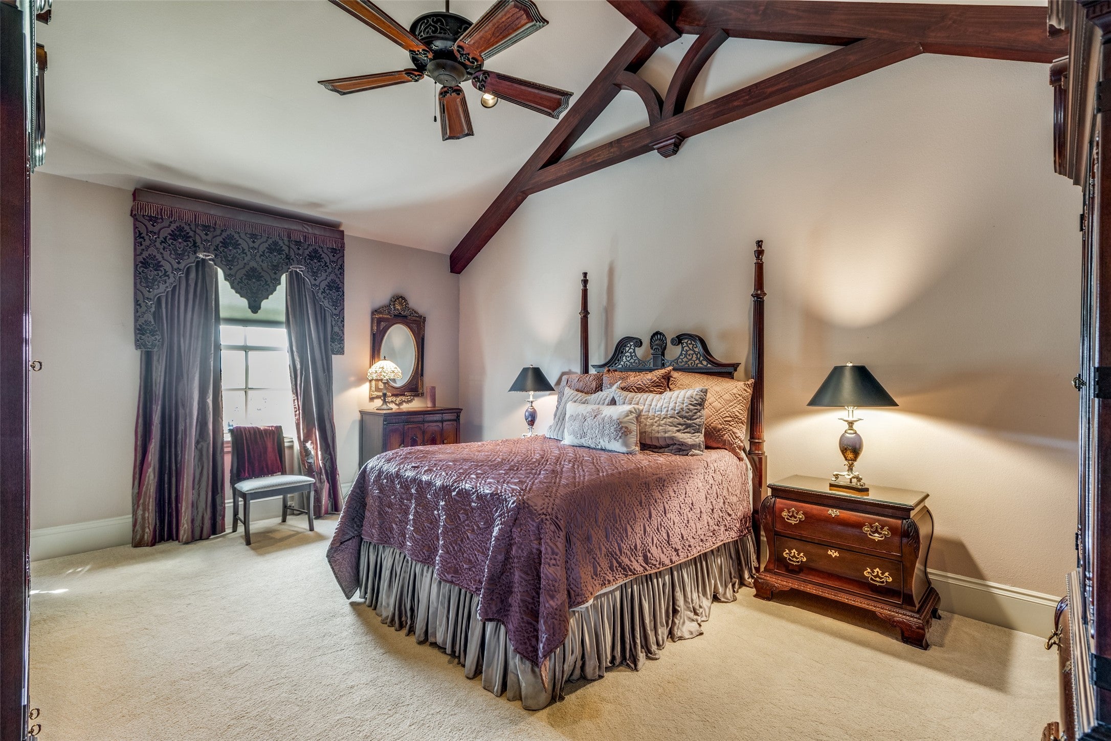 Pilot Point, Texas, 76258, United States, 6 Bedrooms Bedrooms, ,8 BathroomsBathrooms,Residential,Active,1953394