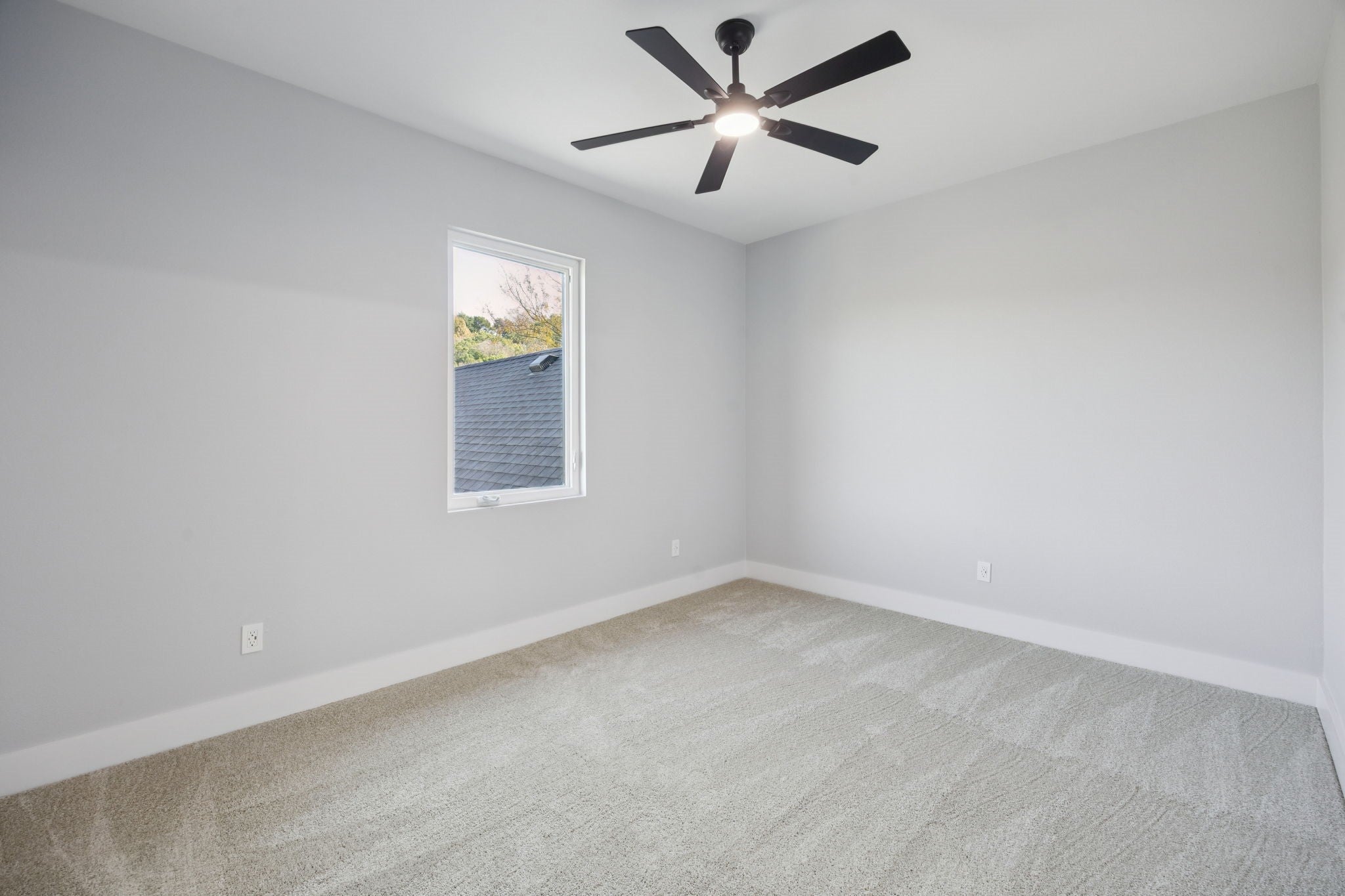 Cedar Hill, Texas, 75104, United States, 4 Bedrooms Bedrooms, ,5 BathroomsBathrooms,Residential,Active,1993947