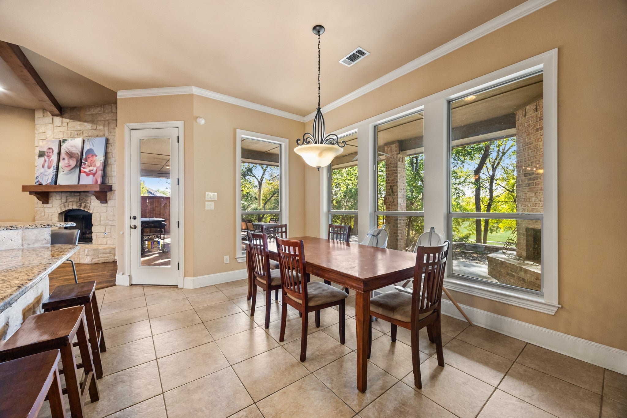 Midlothian, Texas, 76065, United States, 4 Bedrooms Bedrooms, ,4 BathroomsBathrooms,Residential,Active,1992317