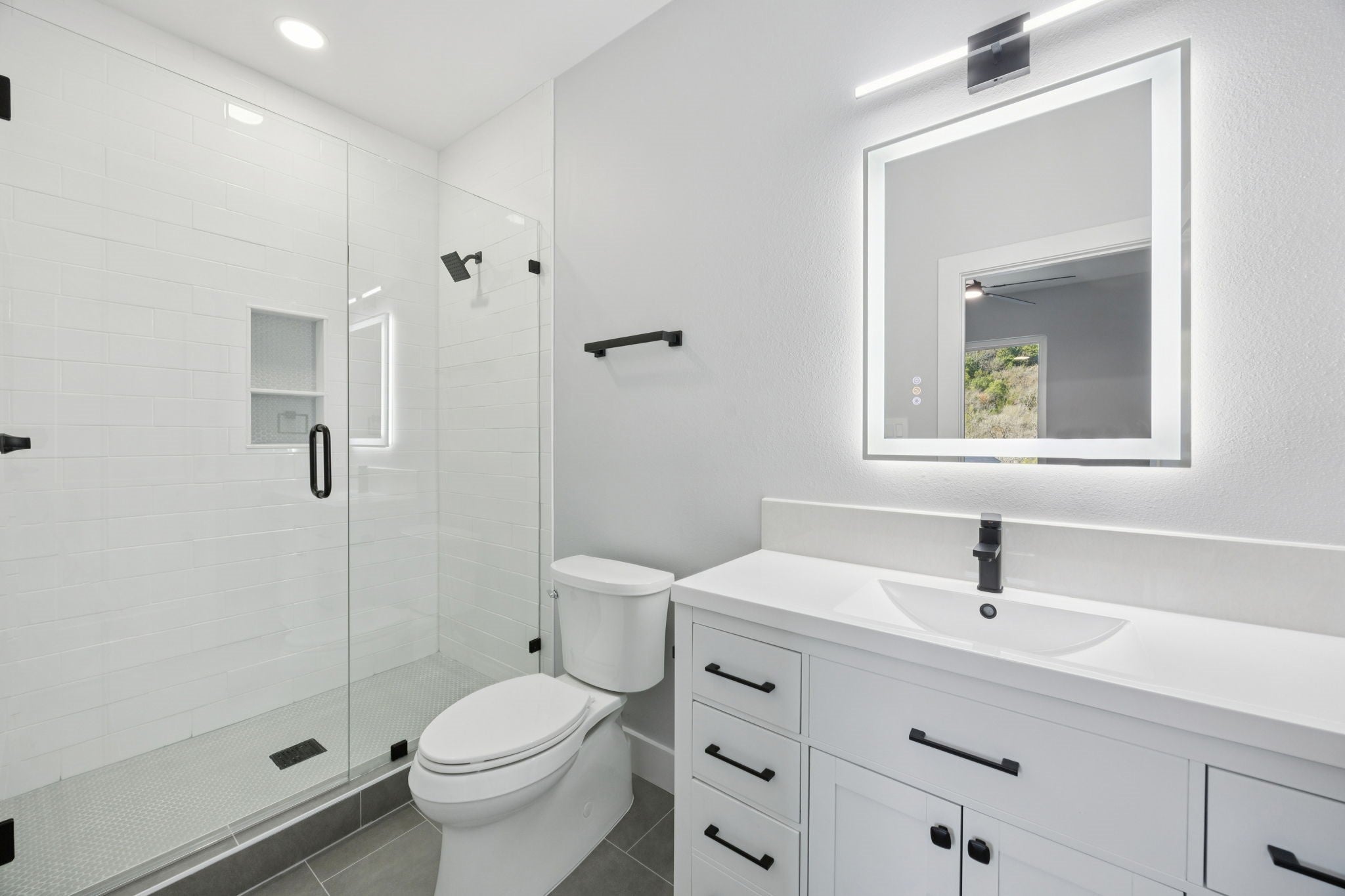 Cedar Hill, Texas, 75104, United States, 4 Bedrooms Bedrooms, ,5 BathroomsBathrooms,Residential,Active,1993947