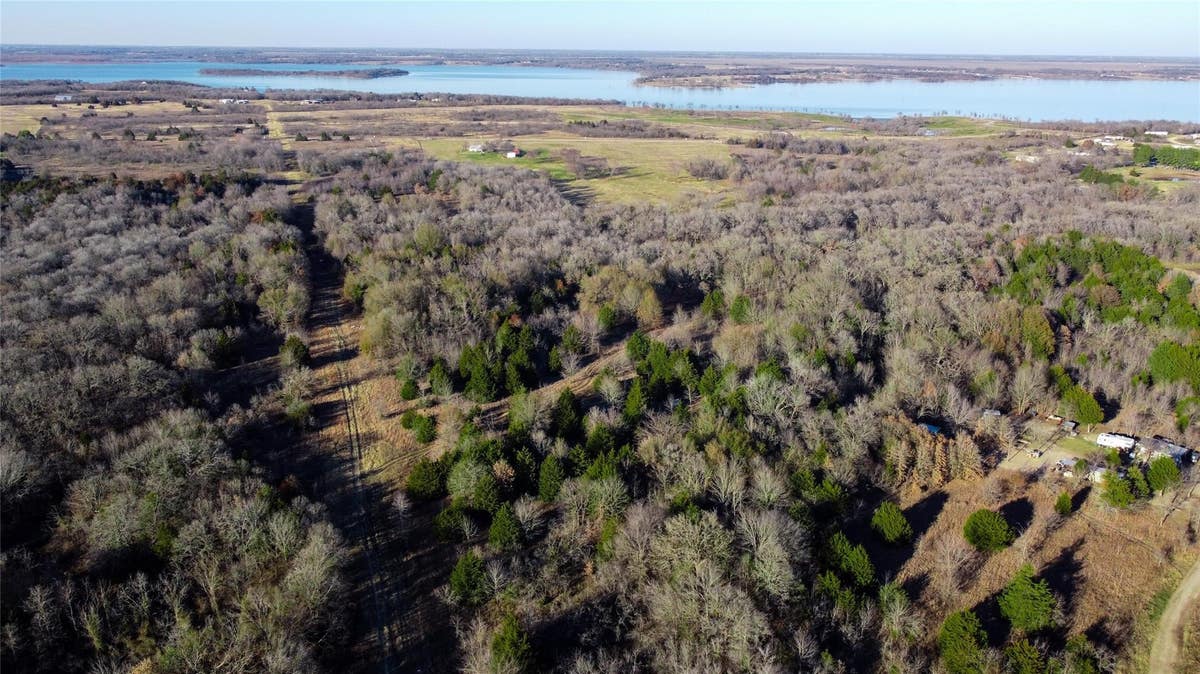 TBD SUNRISE WEST LOT 1, CORSICANA, TX 75109, photo 1 of 5
