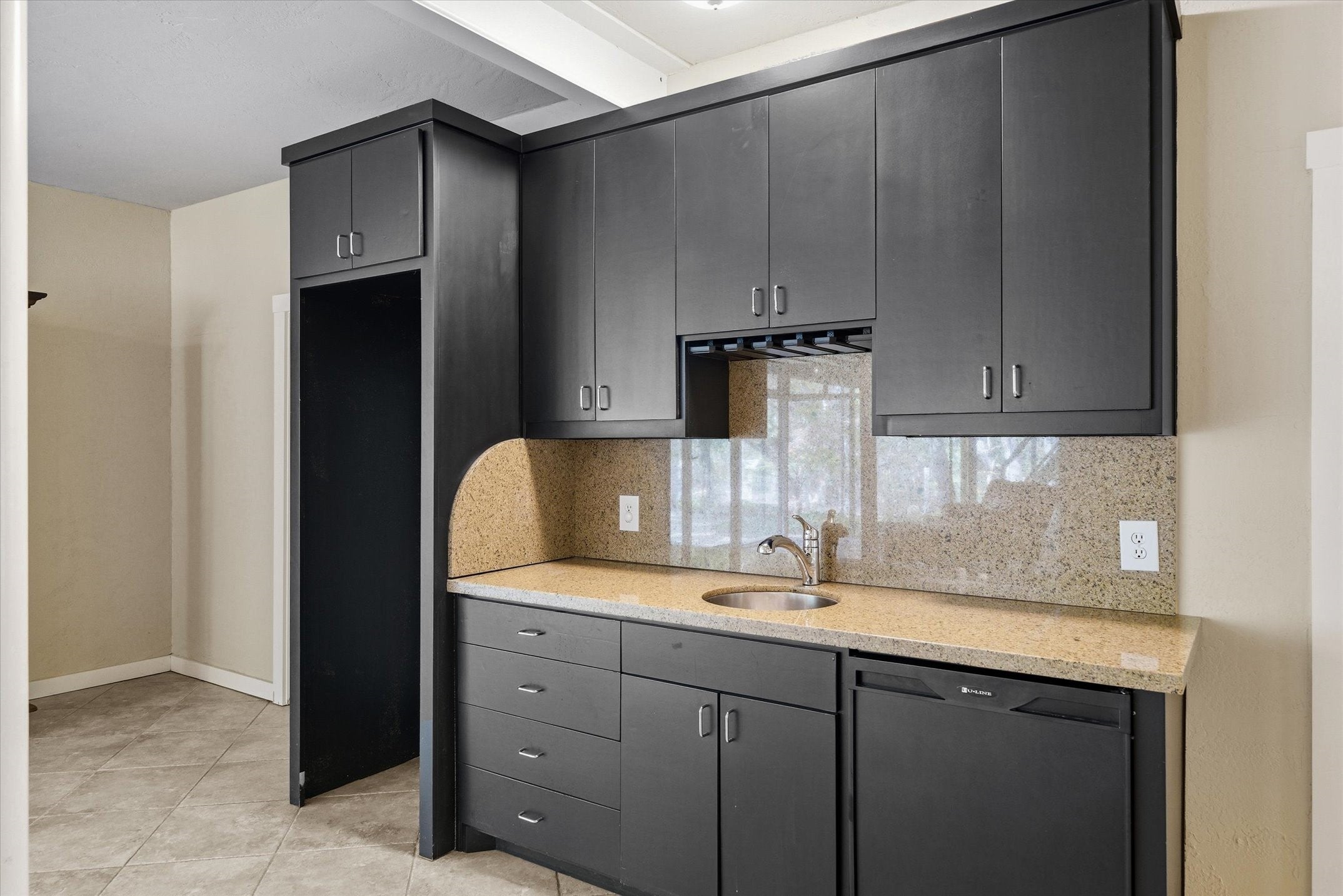 Terrell, Texas, 75160, United States, 3 Bedrooms Bedrooms, ,3 BathroomsBathrooms,Residential,Active,1995244