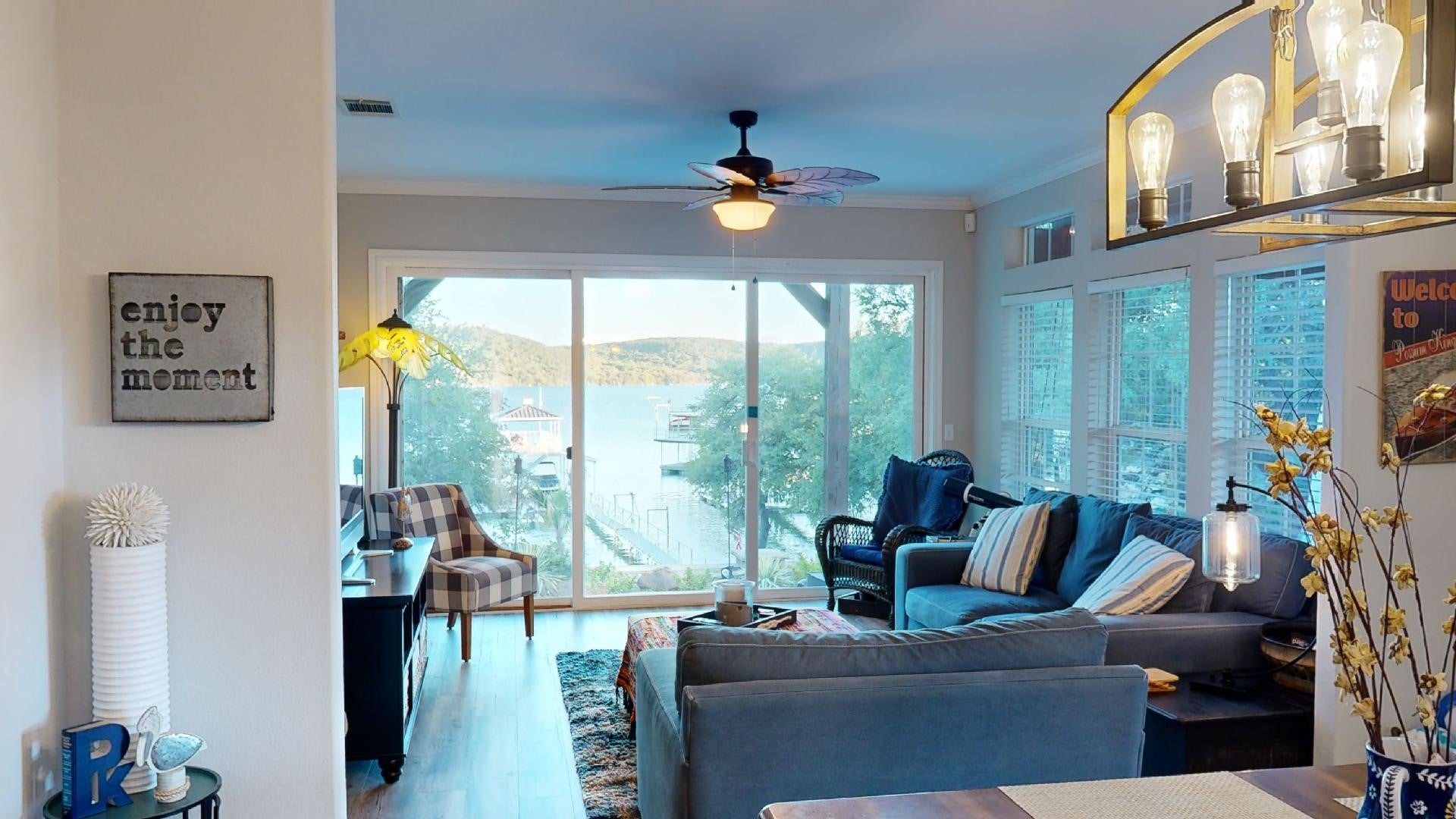 Graham, Texas, 76450, United States, 4 Bedrooms Bedrooms, ,2 BathroomsBathrooms,Residential,Active,2008324