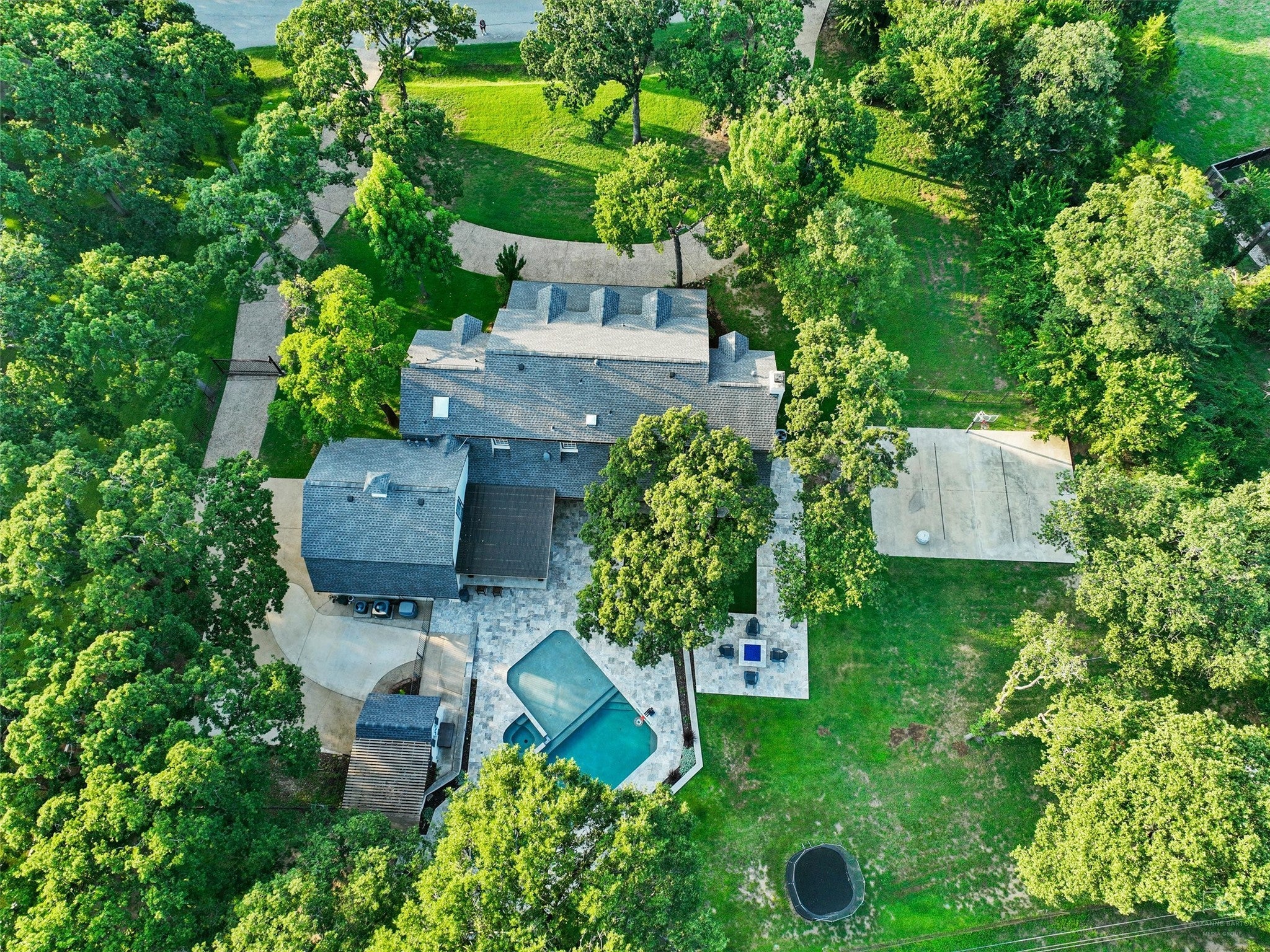 Southlake, Texas, 76092, United States, 5 Bedrooms Bedrooms, ,4 BathroomsBathrooms,Residential,Active,1894222