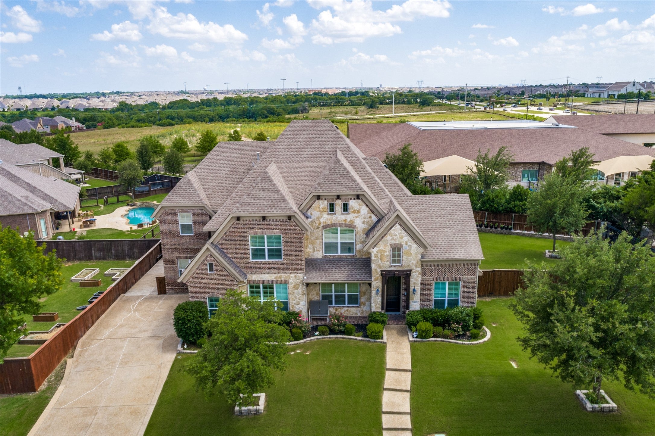 Prosper, Texas, 75078, United States, 5 Bedrooms Bedrooms, ,4 BathroomsBathrooms,Residential,Active,1905373