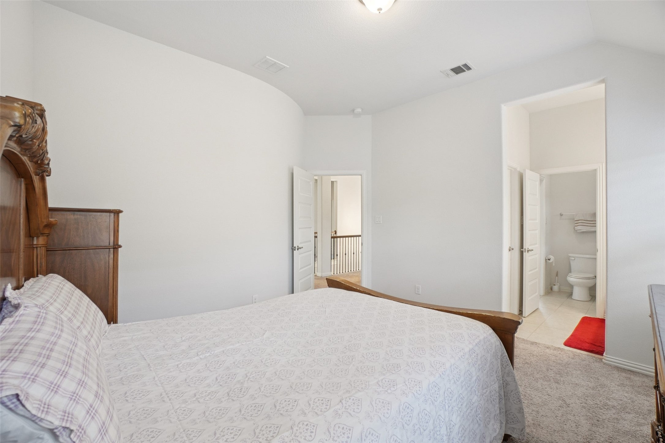 Irving, Texas, 75039, United States, 5 Bedrooms Bedrooms, ,5 BathroomsBathrooms,Residential,Active,1997879