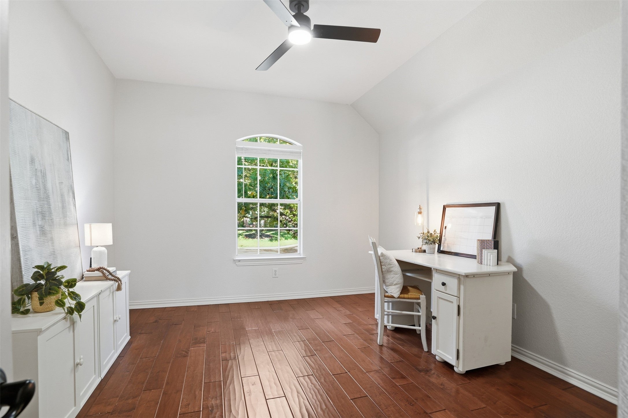 Southlake, Texas, 76092, United States, 5 Bedrooms Bedrooms, ,4 BathroomsBathrooms,Residential,Active,2008272