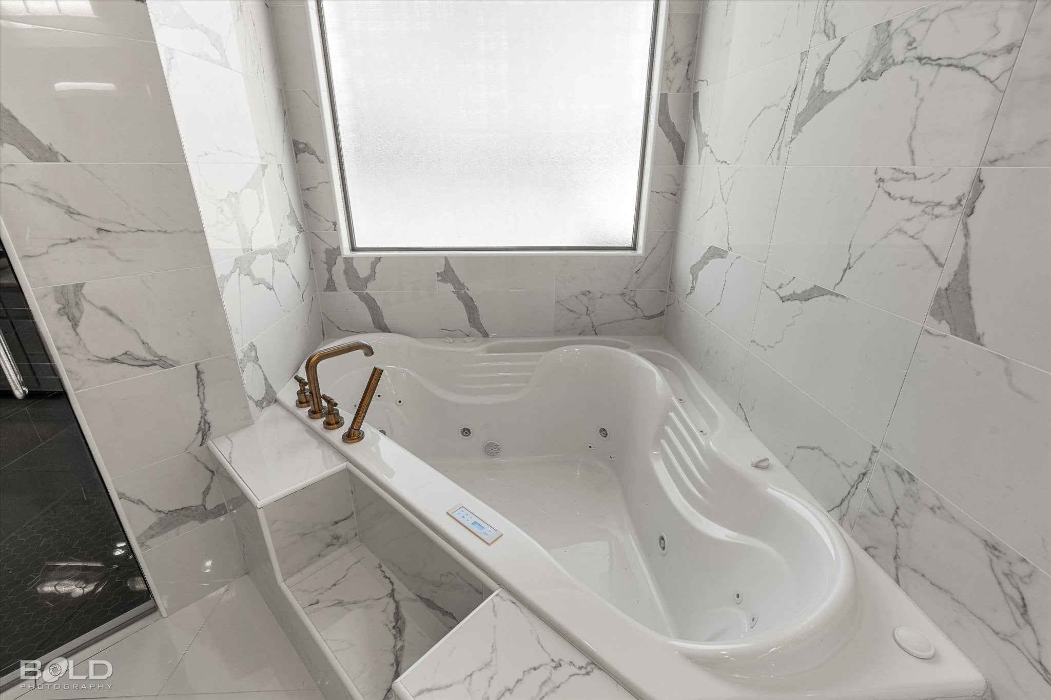 Shreveport, Louisiana, 71107, United States, 4 Bedrooms Bedrooms, ,5 BathroomsBathrooms,Residential,Active,1990582