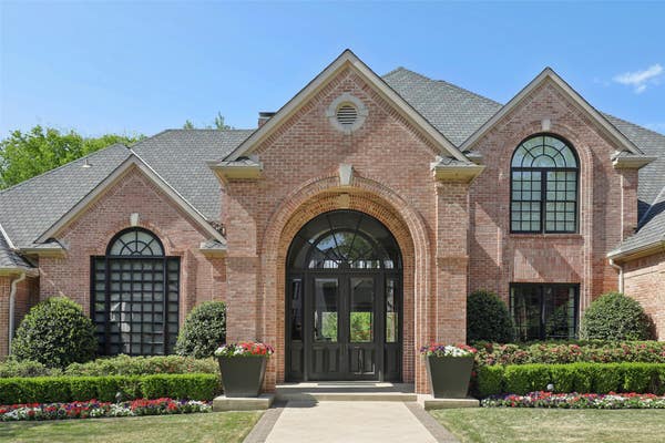 17611 CEDAR CREEK CANYON DR, DALLAS, TX 75252, photo 2 of 40