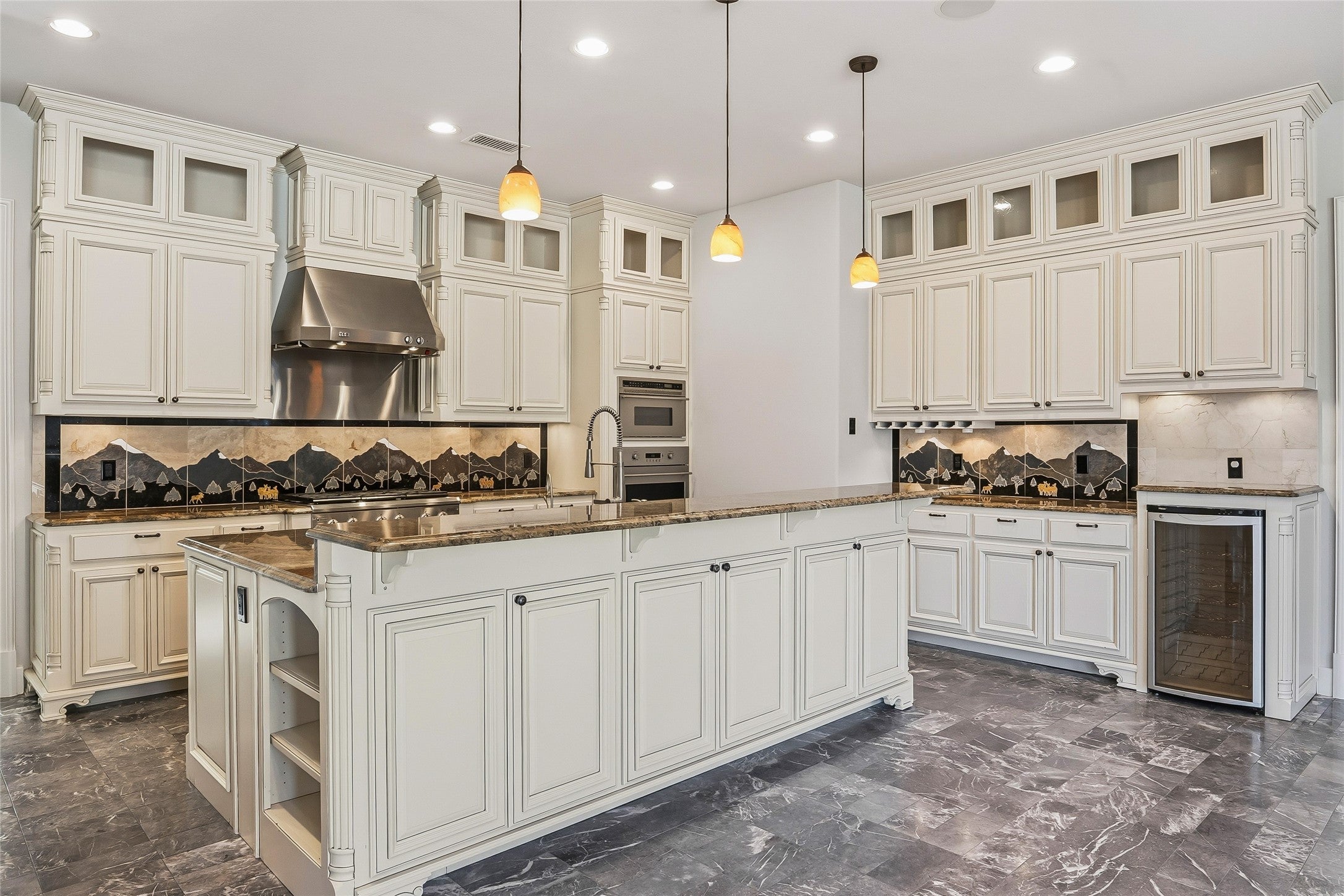 Flower Mound, Texas, 75022, United States, 4 Bedrooms Bedrooms, ,6 BathroomsBathrooms,Residential,Active,1972143