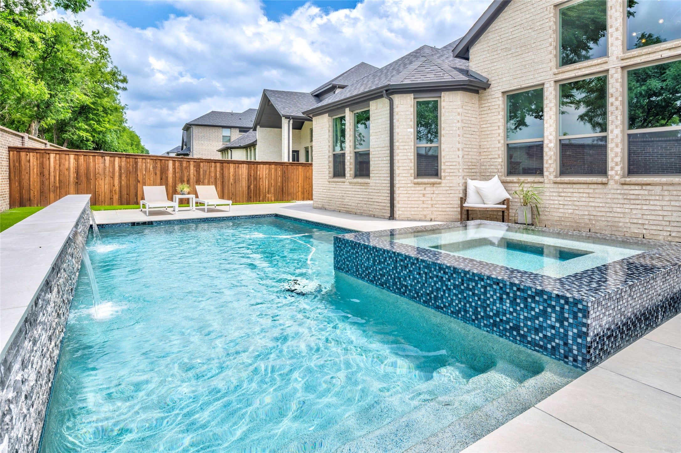 Allen, Texas, 75013, United States, ,5 BathroomsBathrooms,Residential,Active,1843824