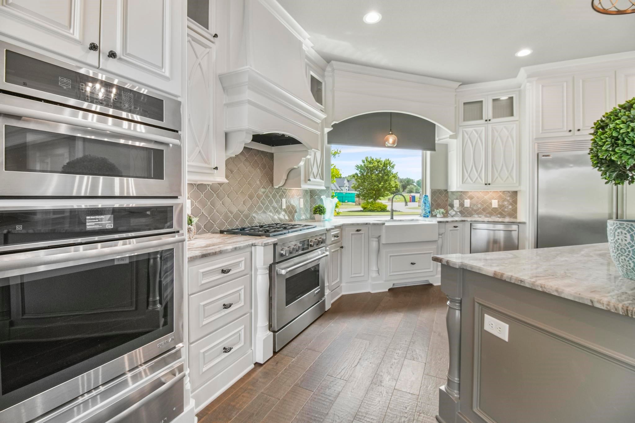 Tyler, Texas, 75703, United States, ,9 BathroomsBathrooms,Residential,Active,1899924