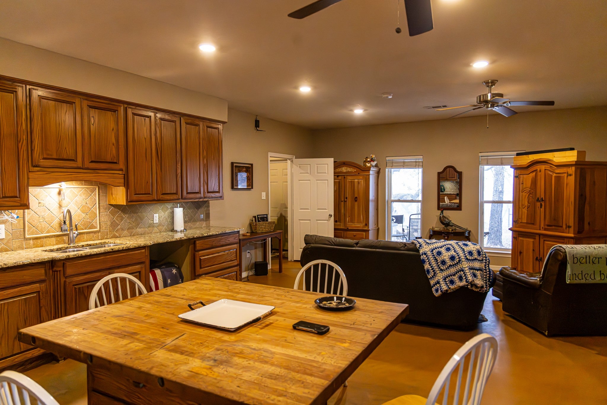 Graford, Texas, 76449, United States, 2 Bedrooms Bedrooms, ,1 BathroomBathrooms,Residential,Active,2006785