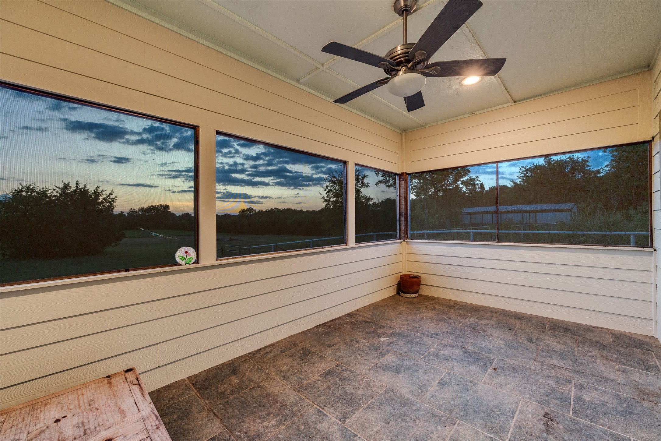 Leonard, Texas, 75452, United States, 2 Bedrooms Bedrooms, ,2 BathroomsBathrooms,Residential,Active,1920262