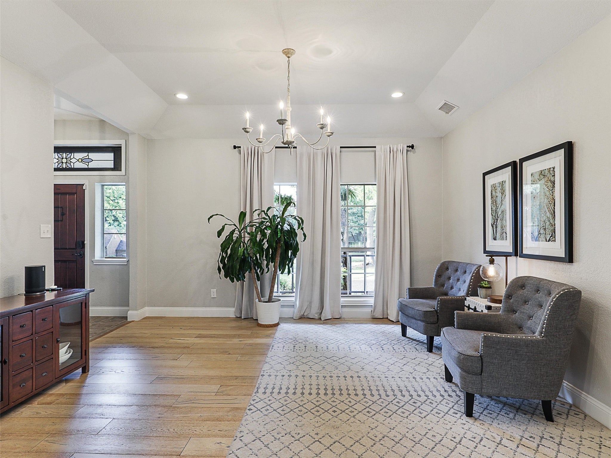 Southlake, Texas, 76092, United States, 5 Bedrooms Bedrooms, ,4 BathroomsBathrooms,Residential,Active,1894222