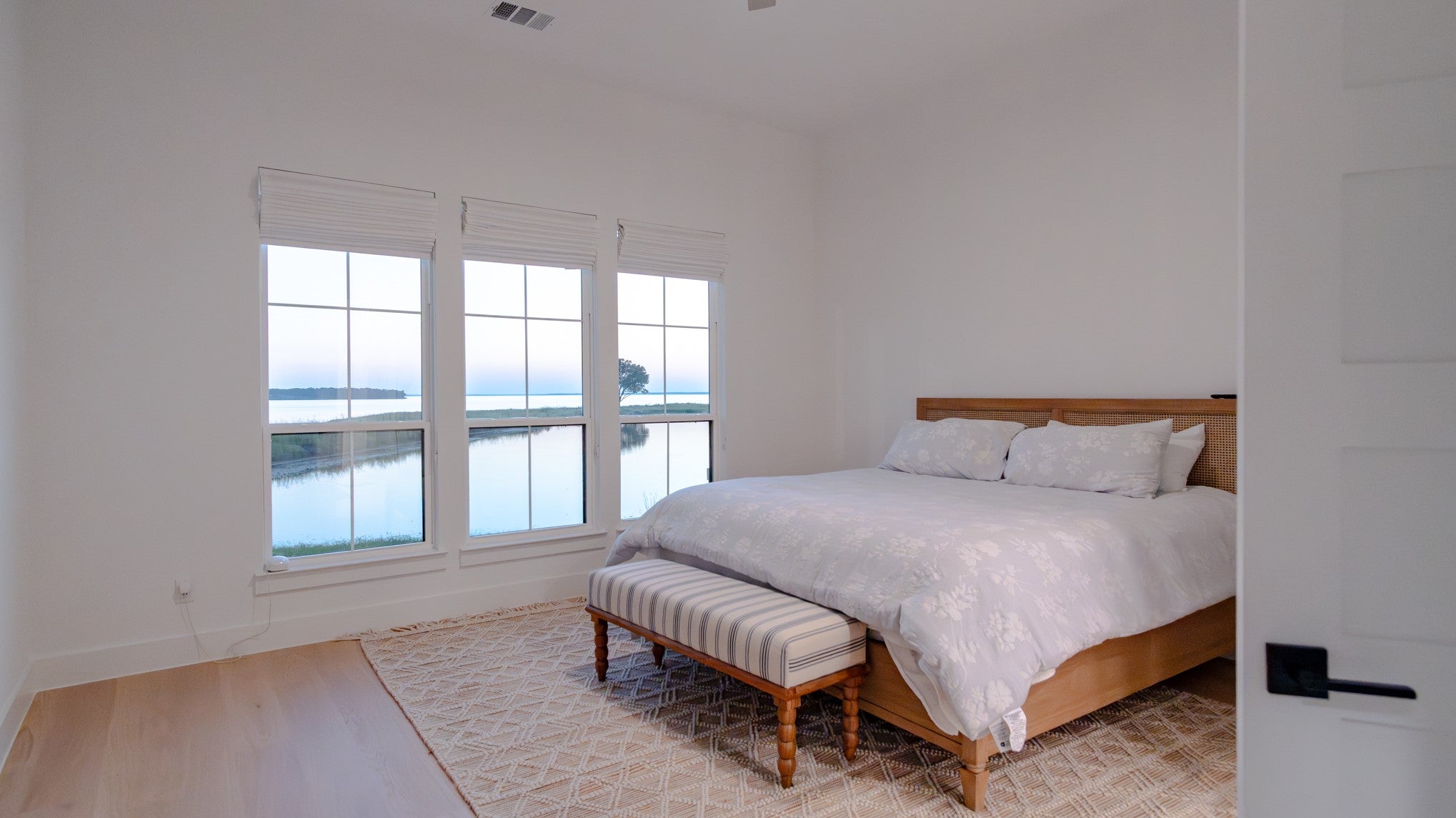 Honey Grove, Texas, 75446, United States, 5 Bedrooms Bedrooms, ,5 BathroomsBathrooms,Residential,Active,1944271