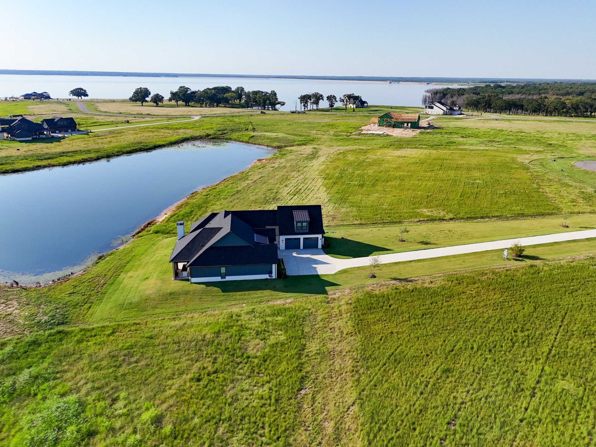 Honey Grove, Texas, 75446, United States, 5 Bedrooms Bedrooms, ,5 BathroomsBathrooms,Residential,Active,1944271