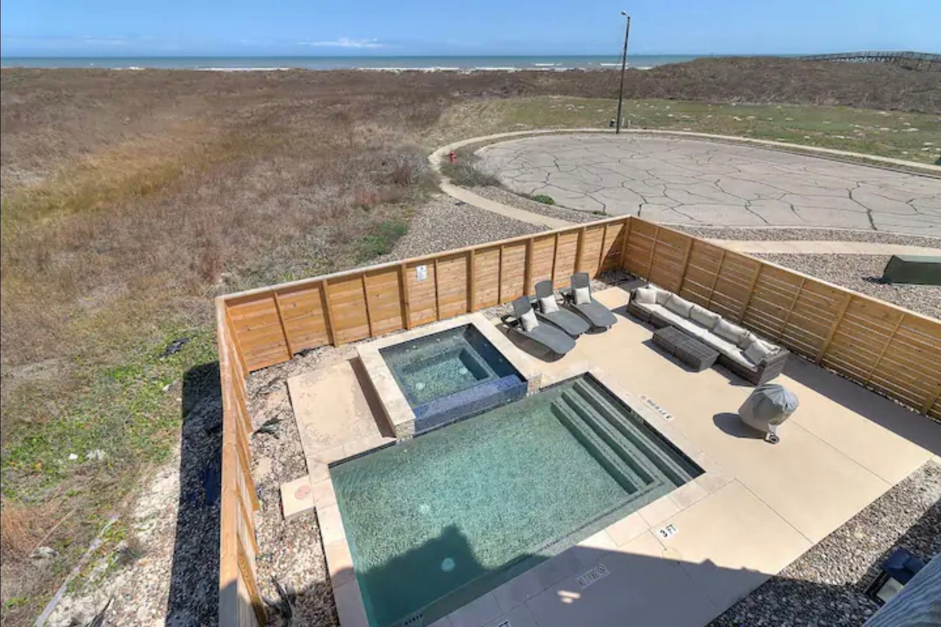 Port Aransas, Texas, 78373, United States, 4 Bedrooms Bedrooms, ,4 BathroomsBathrooms,Residential,Active,1910137