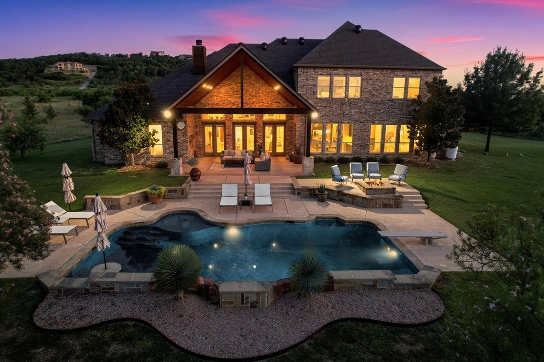 Graford, Texas, 76449, United States, 5 Bedrooms Bedrooms, ,4 BathroomsBathrooms,Residential,Active,1902943