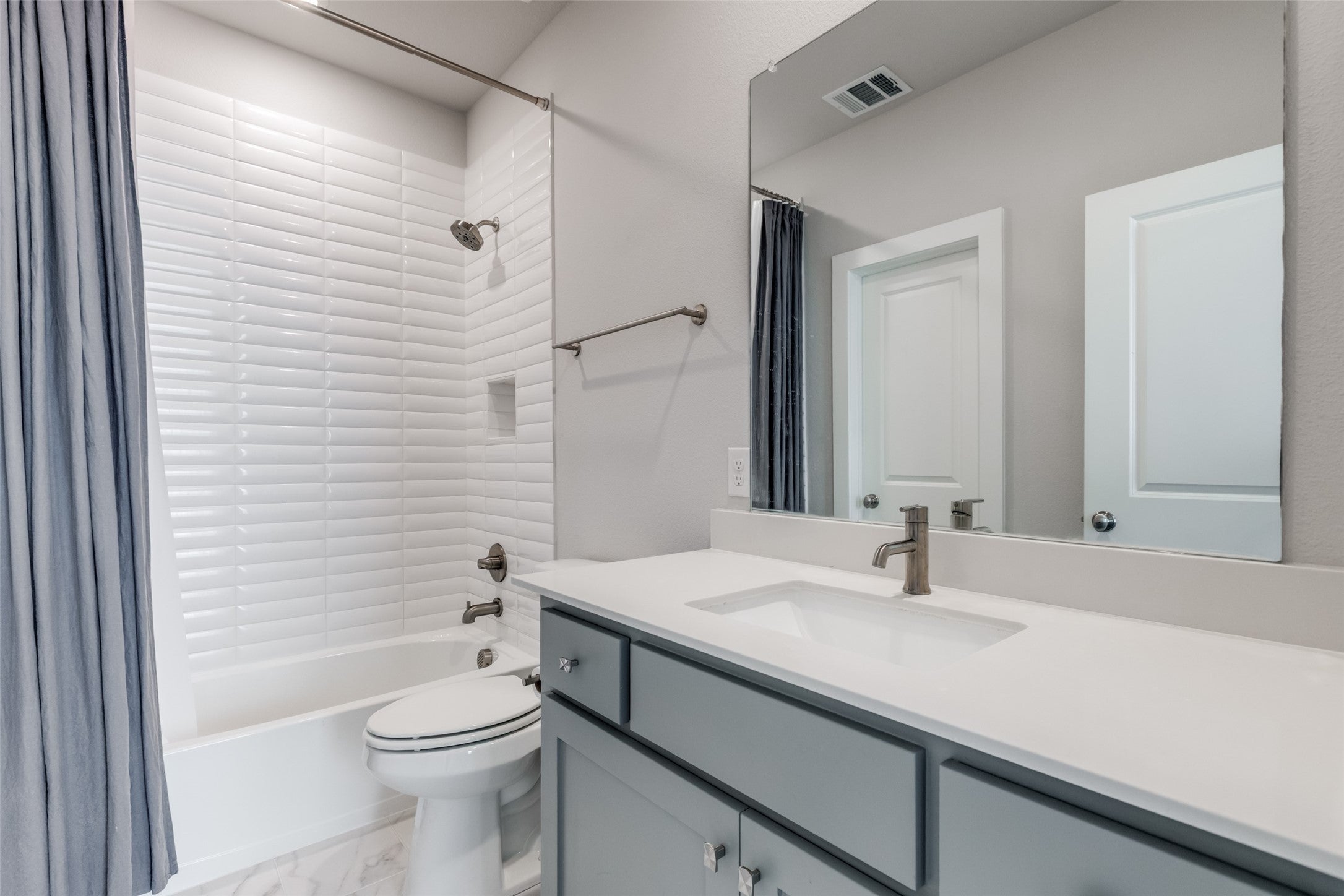 Frisco, Texas, 75035, United States, 5 Bedrooms Bedrooms, ,6 BathroomsBathrooms,Residential,Active,1909632