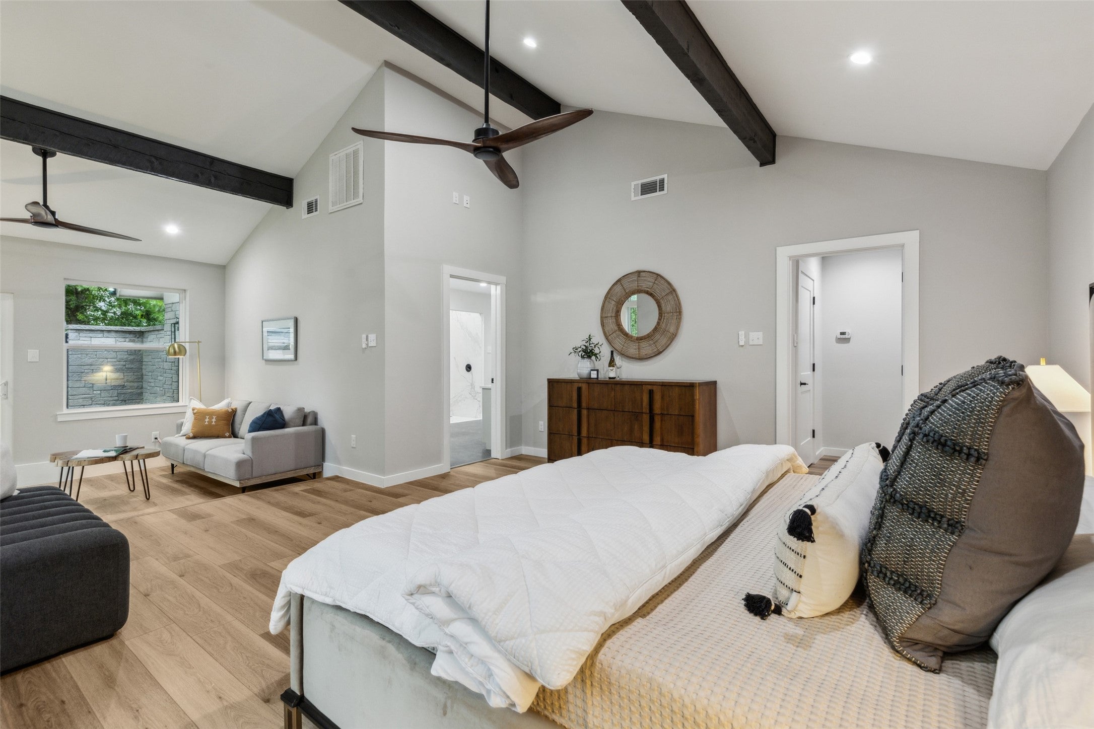 Colleyville, Texas, 76034, United States, 5 Bedrooms Bedrooms, ,4 BathroomsBathrooms,Residential,Active,1832302