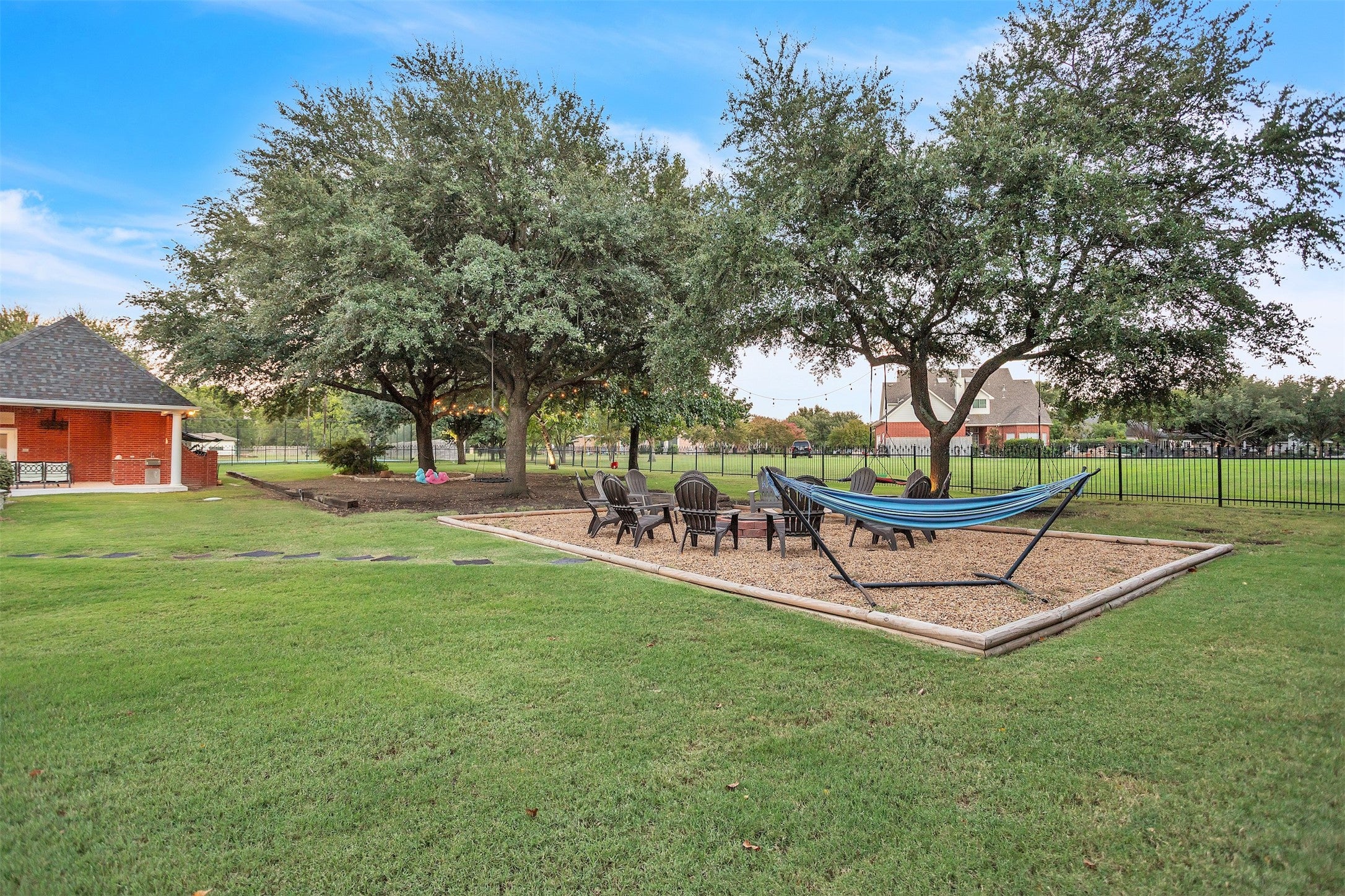 Rockwall, Texas, 75032, United States, 5 Bedrooms Bedrooms, ,4 BathroomsBathrooms,Residential,Active,1961937