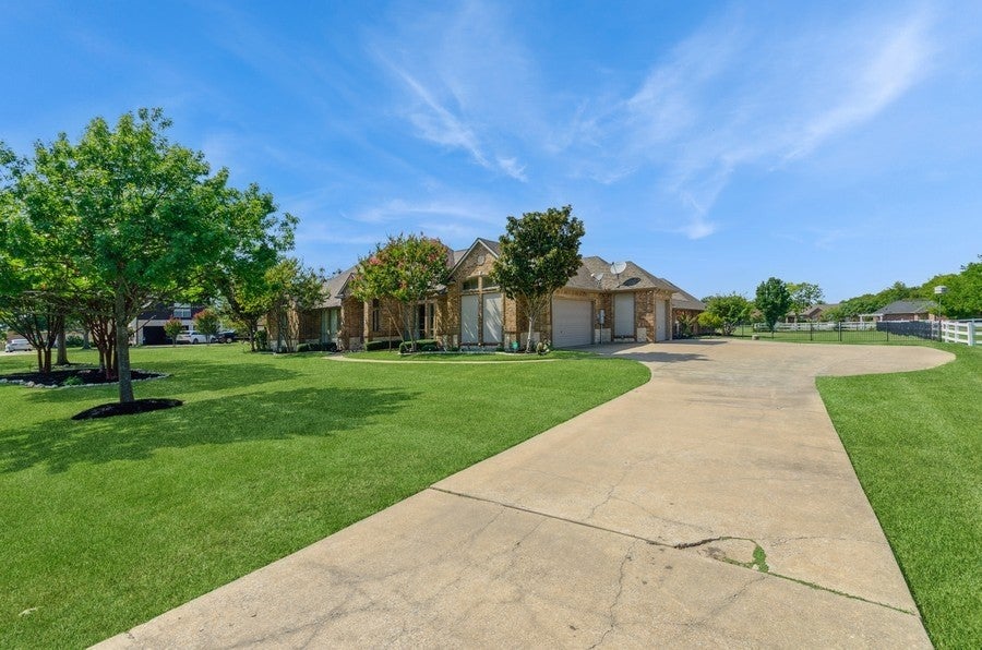 Rockwall, Texas, 75032, United States, 5 Bedrooms Bedrooms, ,4 BathroomsBathrooms,Residential,Active,1936444