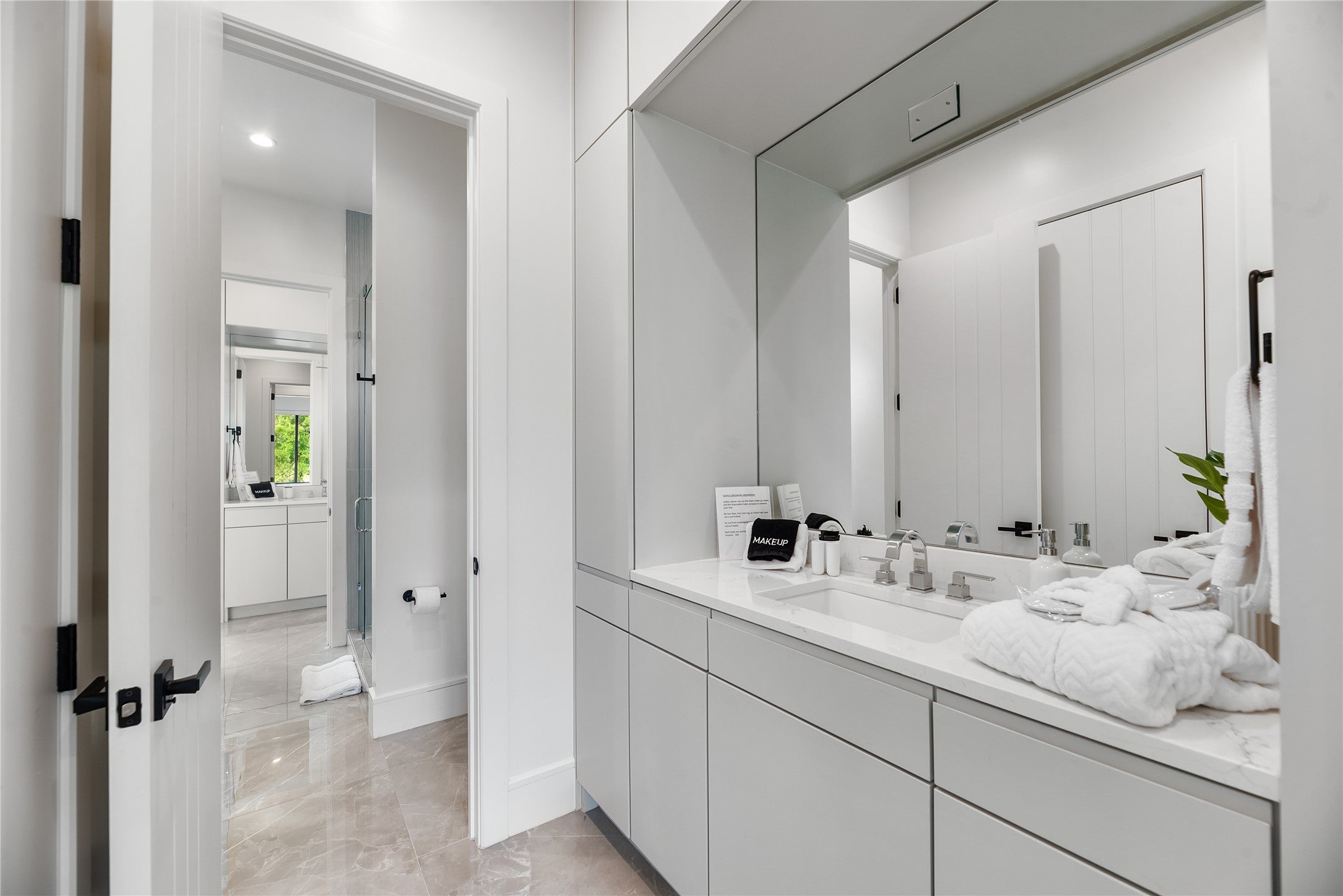 Streetman, Texas, 75859, United States, 5 Bedrooms Bedrooms, ,7 BathroomsBathrooms,Residential,Active,1988712