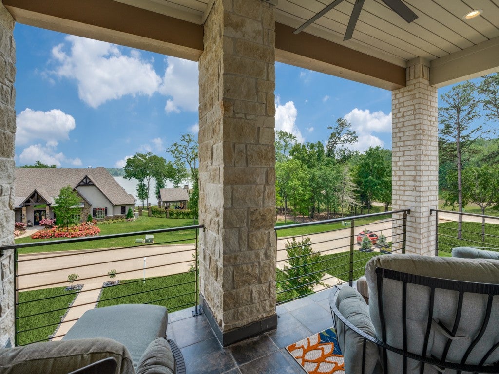 Tyler, Texas, 75709, United States, 4 Bedrooms Bedrooms, ,5 BathroomsBathrooms,Residential,Active,2015815