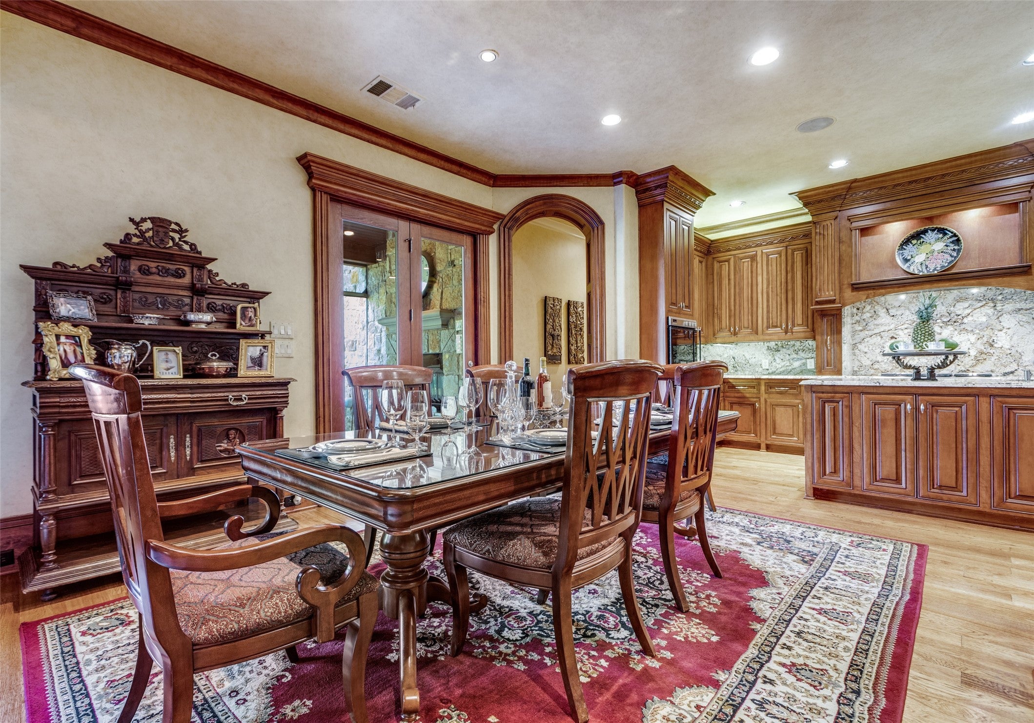 Pilot Point, Texas, 76258, United States, 6 Bedrooms Bedrooms, ,8 BathroomsBathrooms,Residential,Active,1953394