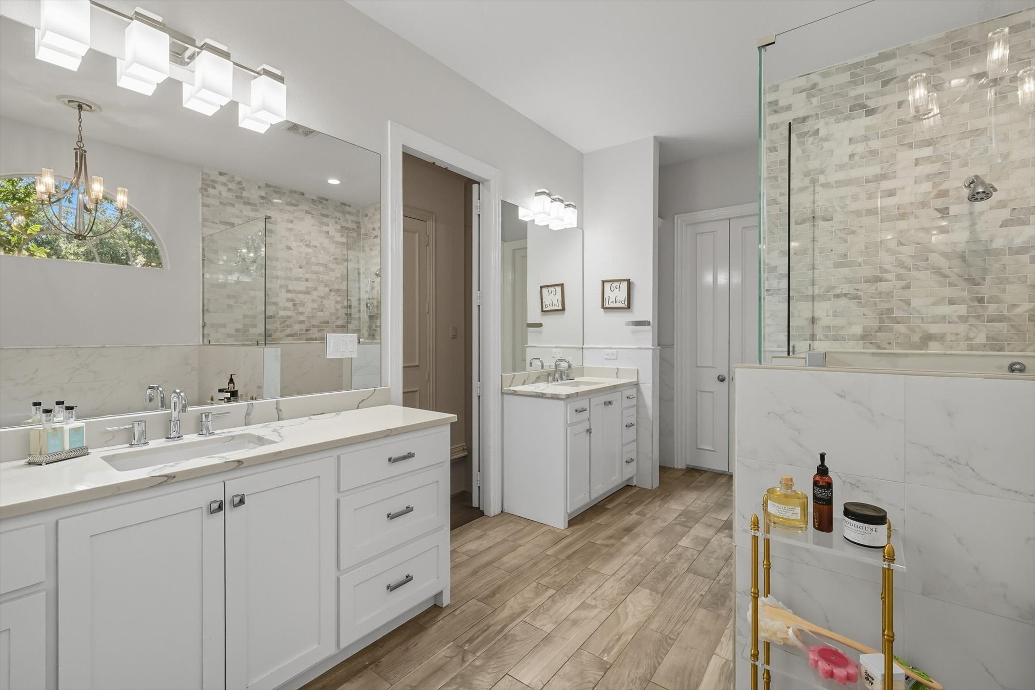 Flower Mound, Texas, 75028, United States, 4 Bedrooms Bedrooms, ,4 BathroomsBathrooms,Residential,Active,1951804