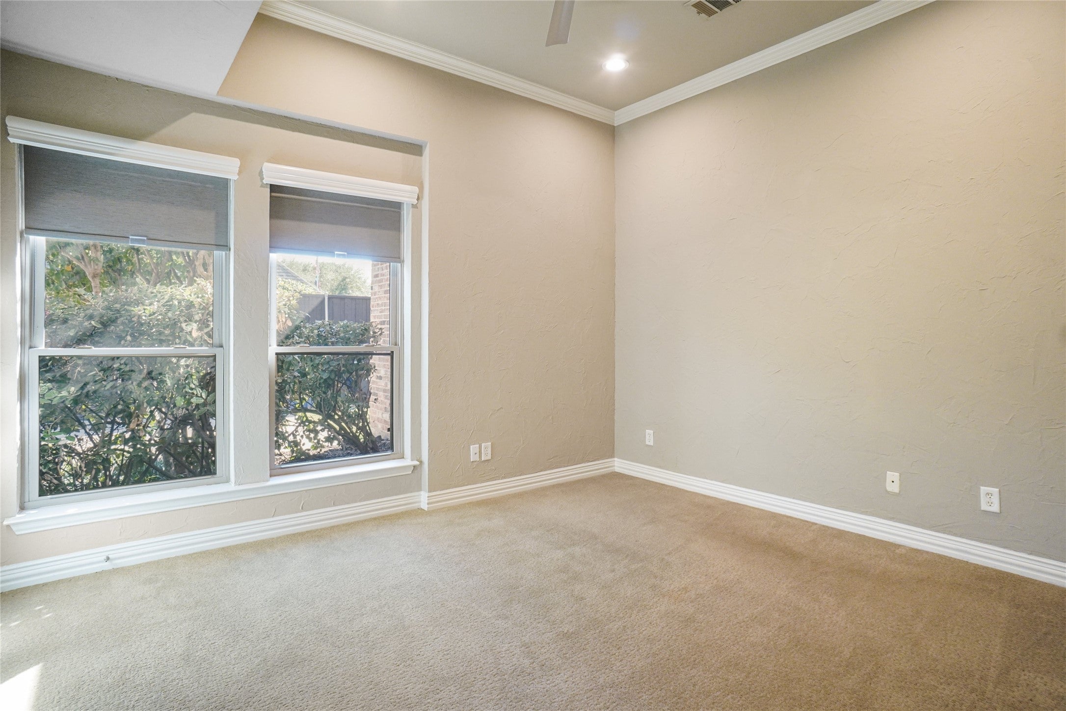 Southlake, Texas, 76092, United States, 4 Bedrooms Bedrooms, ,4 BathroomsBathrooms,Residential,Active,1962191